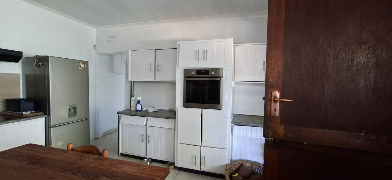 Spacious Family Home with Separate 2 Bedroom Flat
