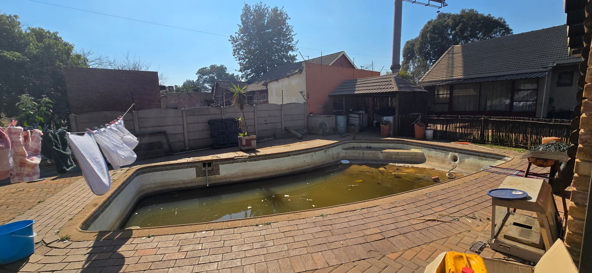 Spacious Property with Flatlet and Great Location Near OR Tambo Airport