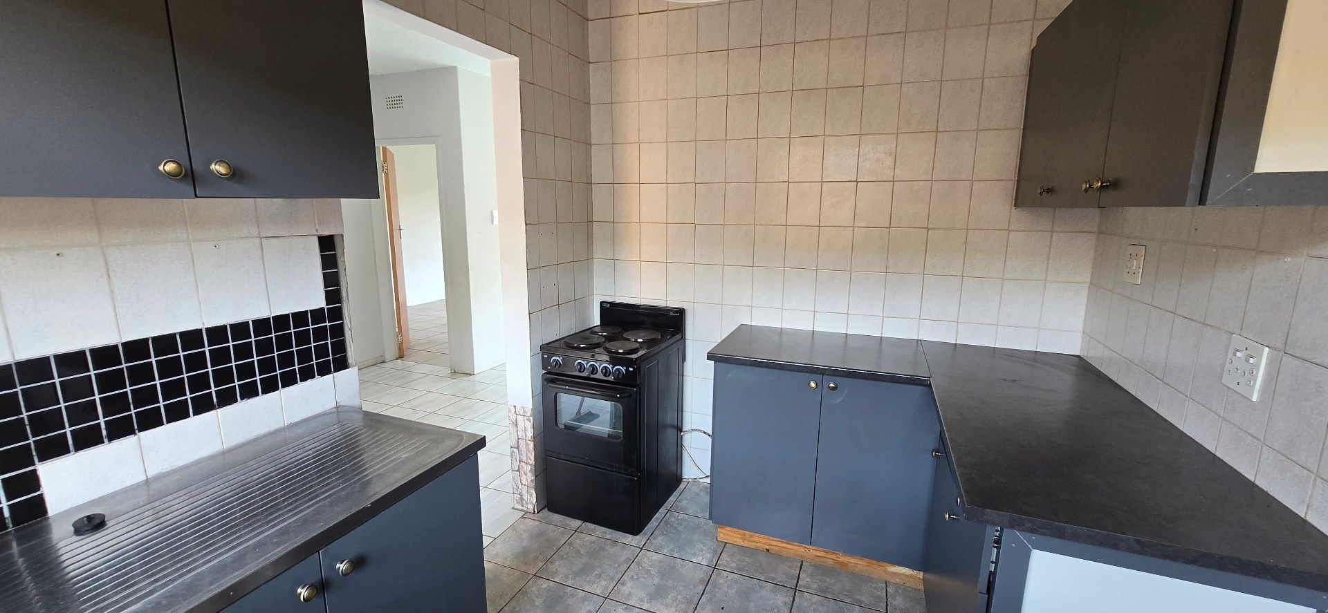 Neat 2 Bedroom Unit with Carport in Rynfield