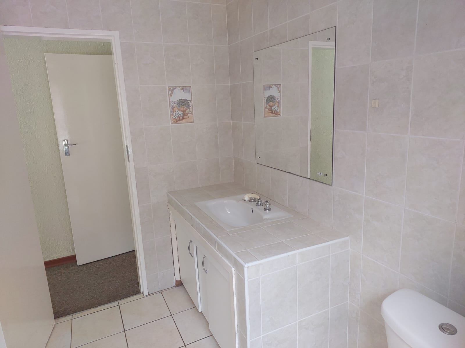 2-Bedroom Ground Floor Apartment for Sale in Howick Gardens, Northmead