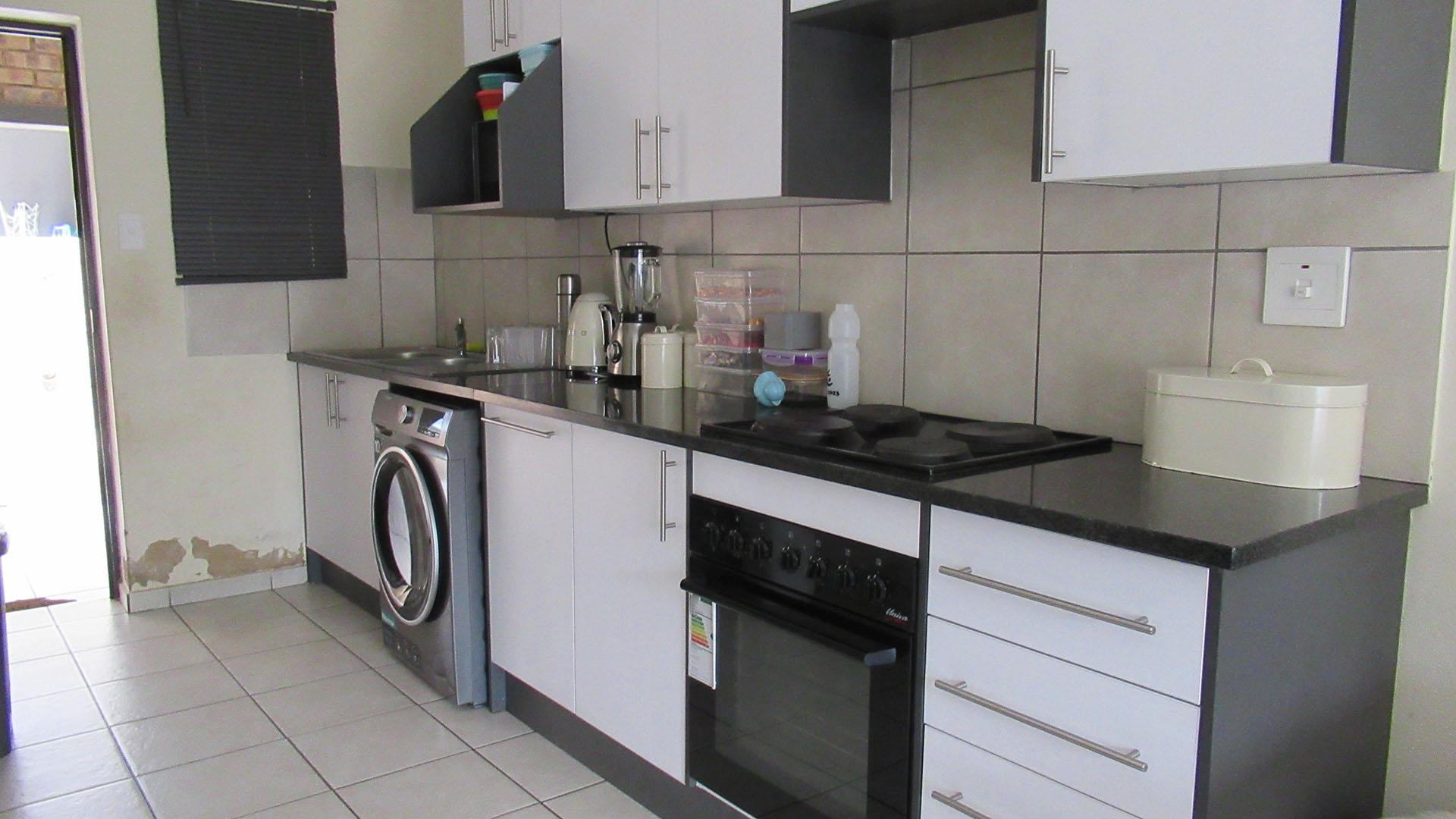 Ground-Floor Unit with Private Garden – A Great Opportunity to Make It Your Own