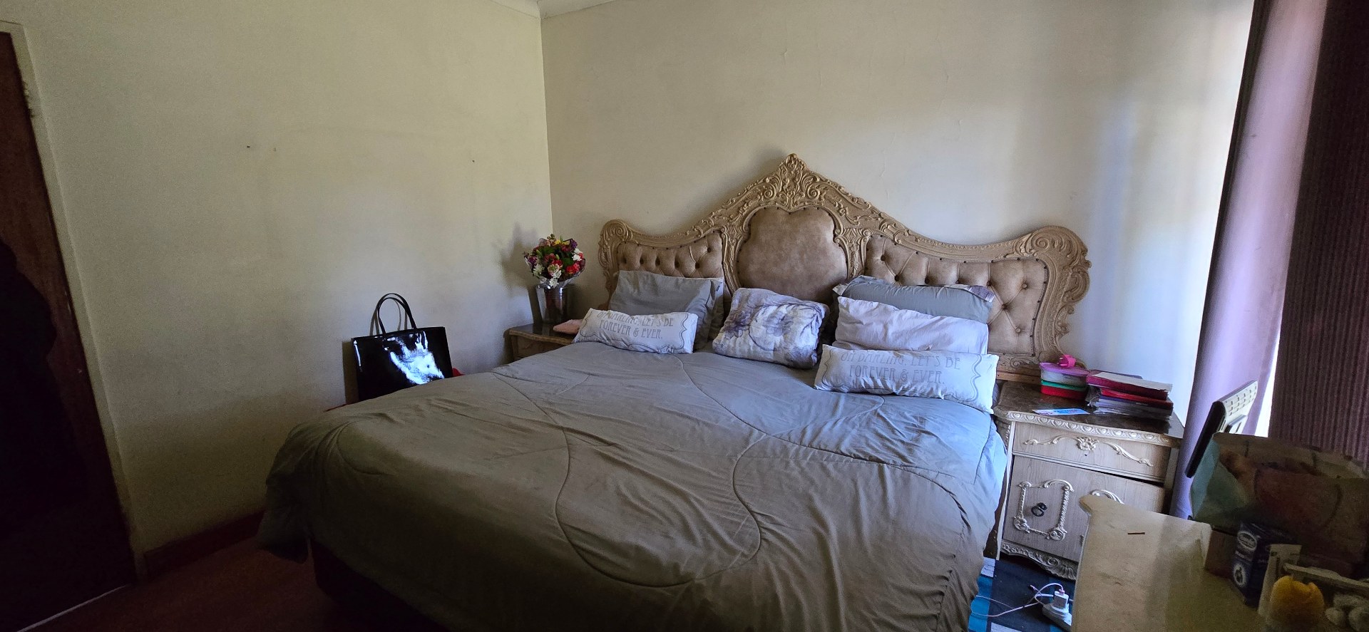 Spacious Property with Flatlet and Great Location Near OR Tambo Airport