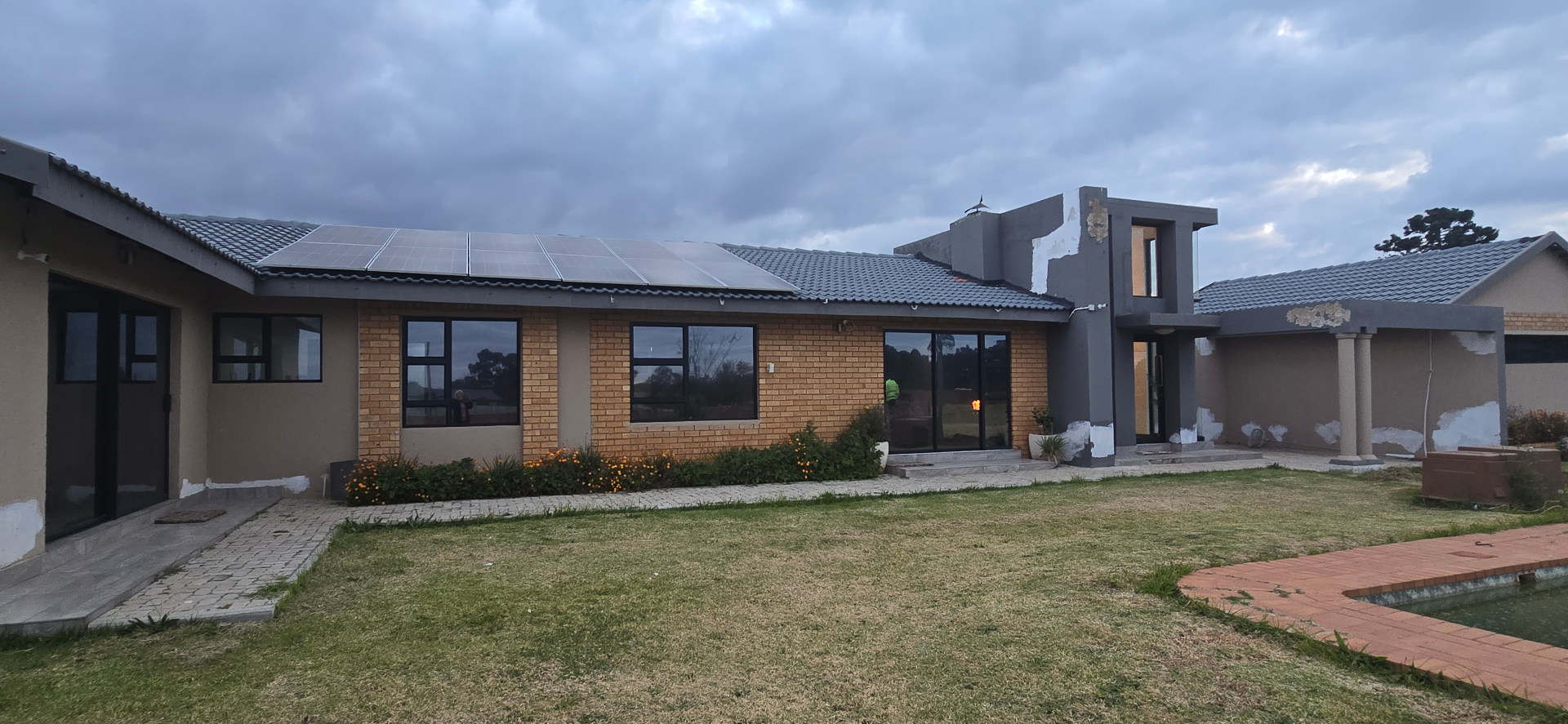 Modern Off-Grid Family Home with Space, Style & Exceptional Extras