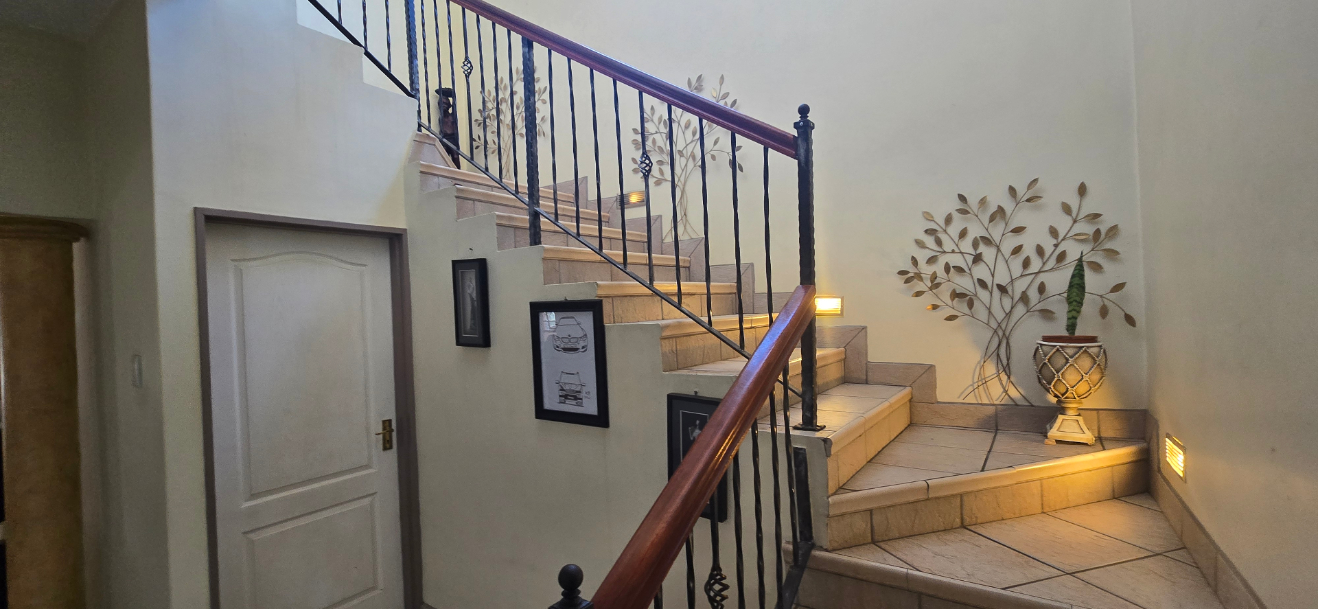 Elegant Family Living in a Quiet Cul-de-Sac within Prestigious Bishops Court Estate