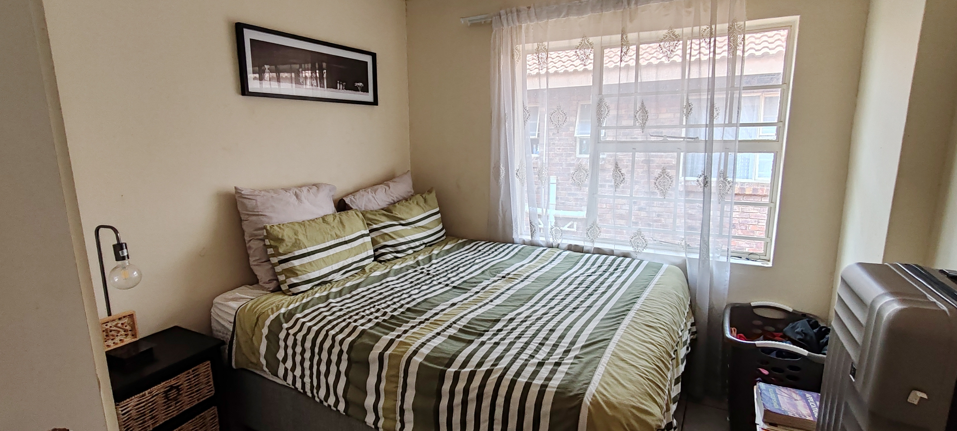 Crystal Park Gem: Your New Apartment Awaits!
