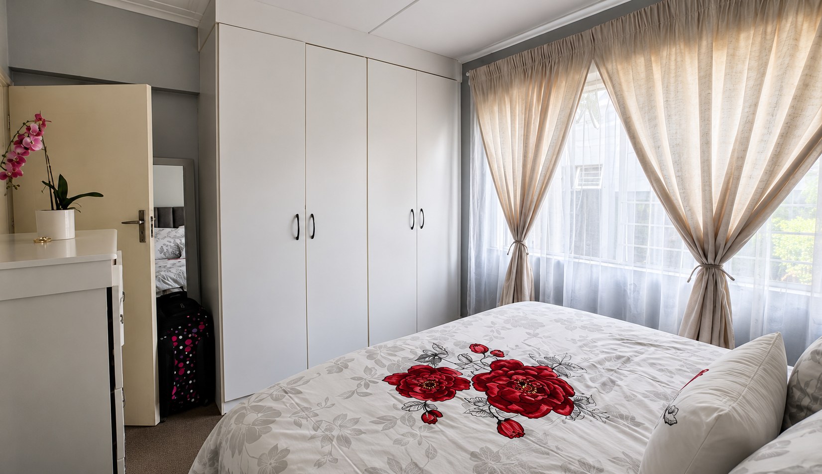 Spacious Ground Floor Apartment with Private Garden in a Secure Complex