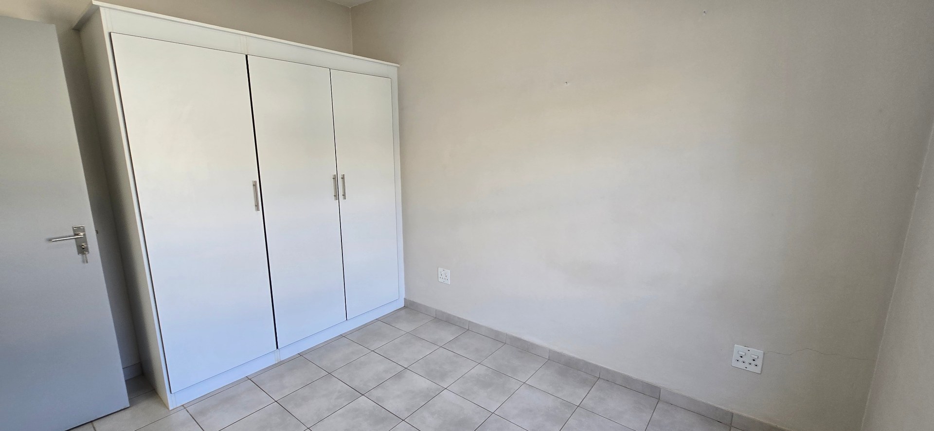 Private Garden Living in Sought-After Stanton View