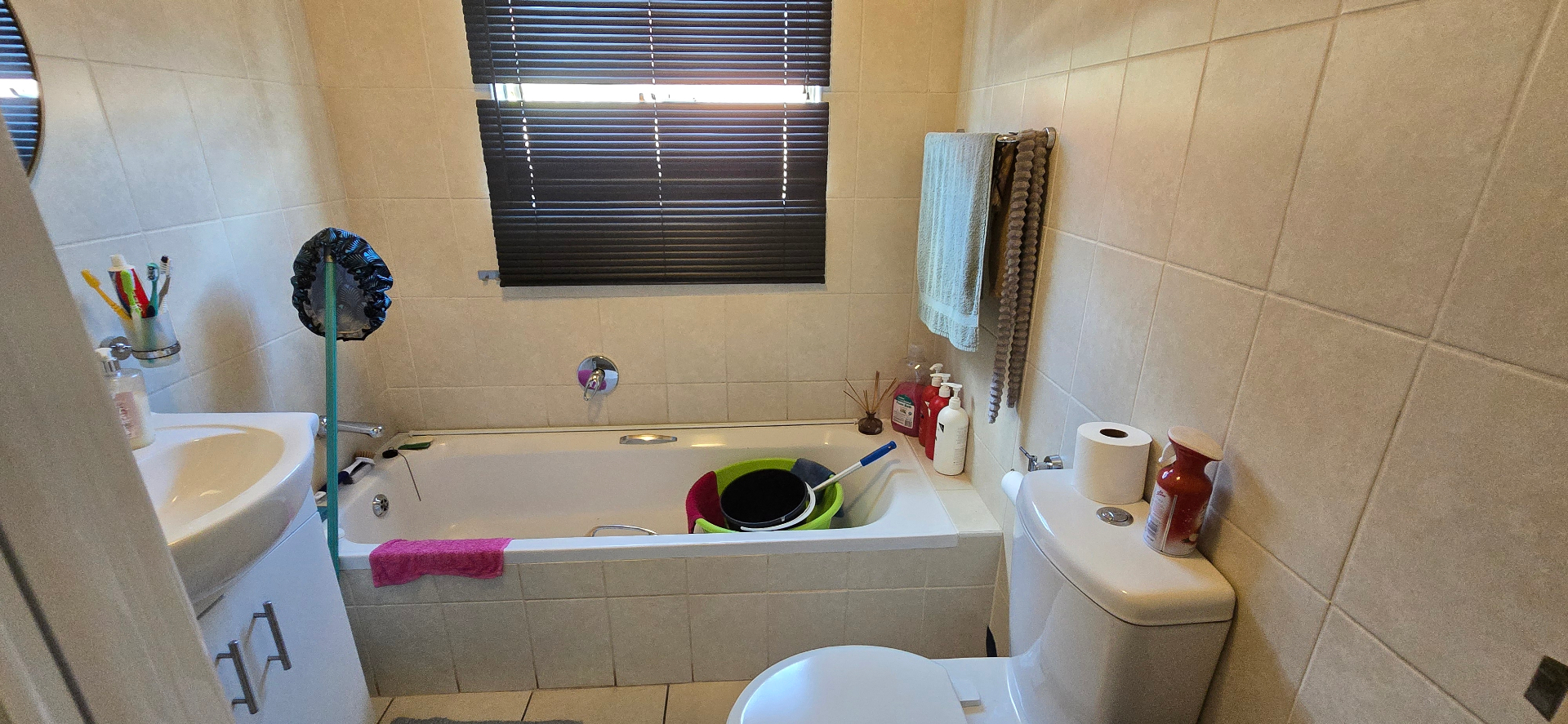 Ground Floor 2 Bedroom Unit with Private Garden in Cason