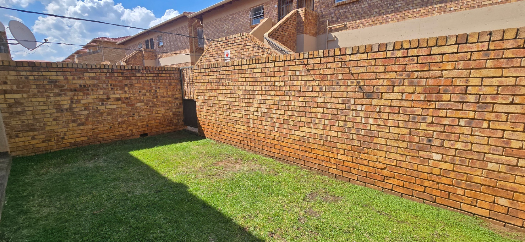 Ground Floor 2 Bedroom Unit with Private Garden in Cason