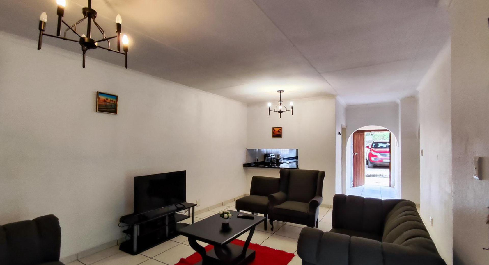 Norkem Park Gem! Modern Townhouse - Your New Home Awaits!

