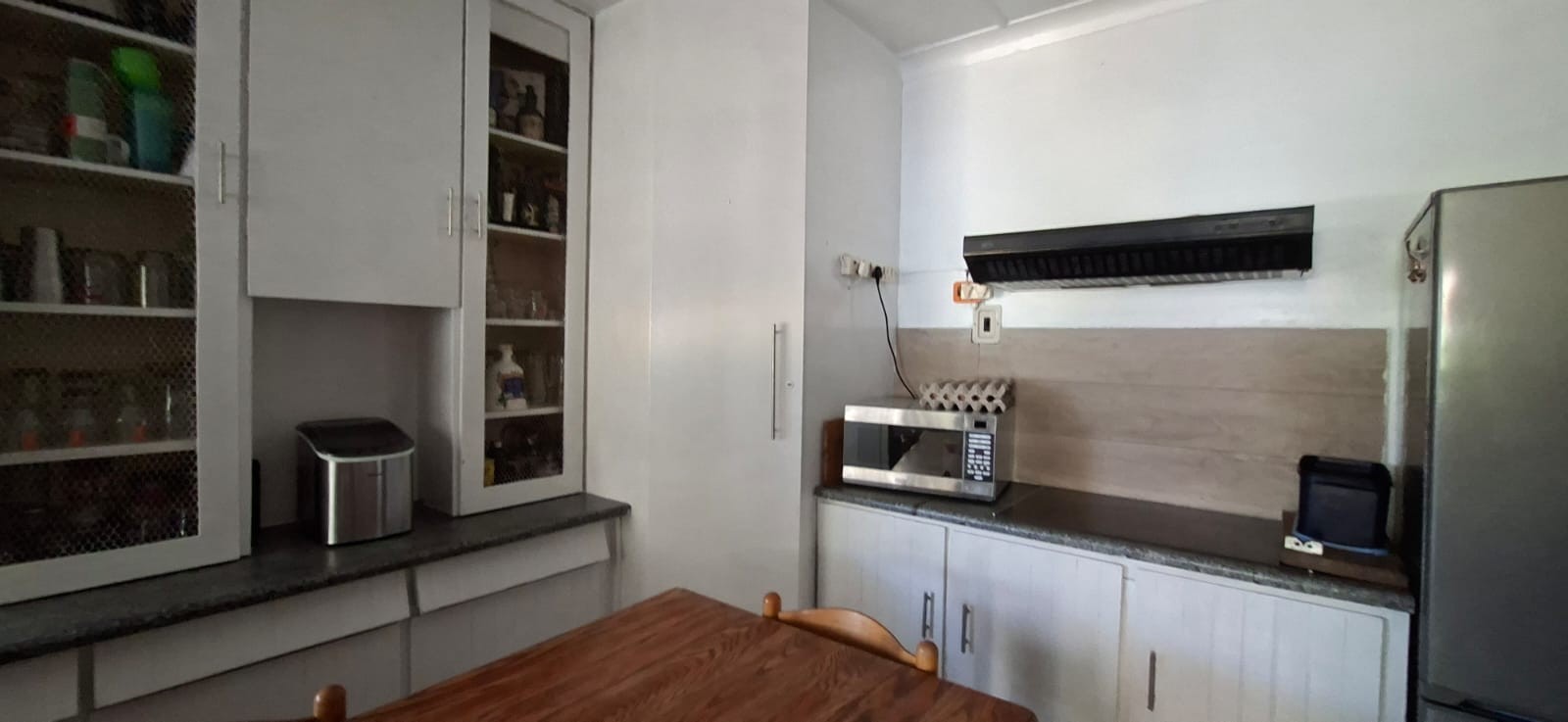 Spacious Family Home with Separate 2 Bedroom Flat