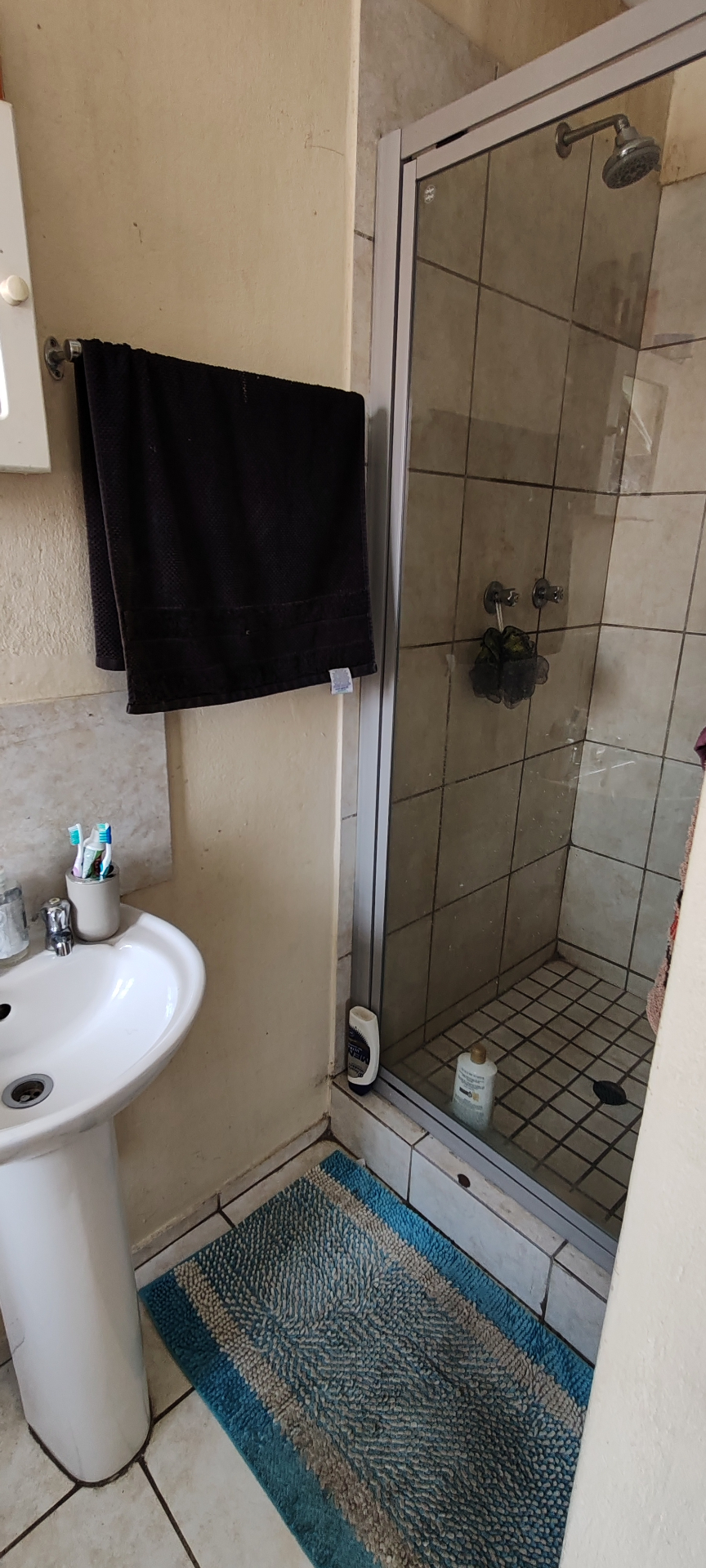 Crystal Park Gem: Your New Apartment Awaits!
