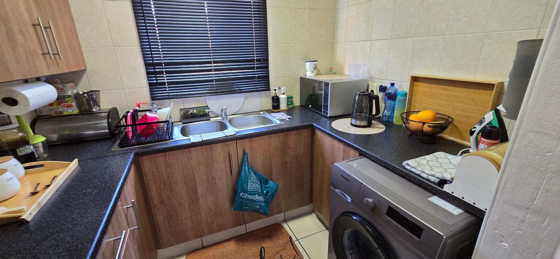 Ground Floor 2 Bedroom Unit with Private Garden in Cason