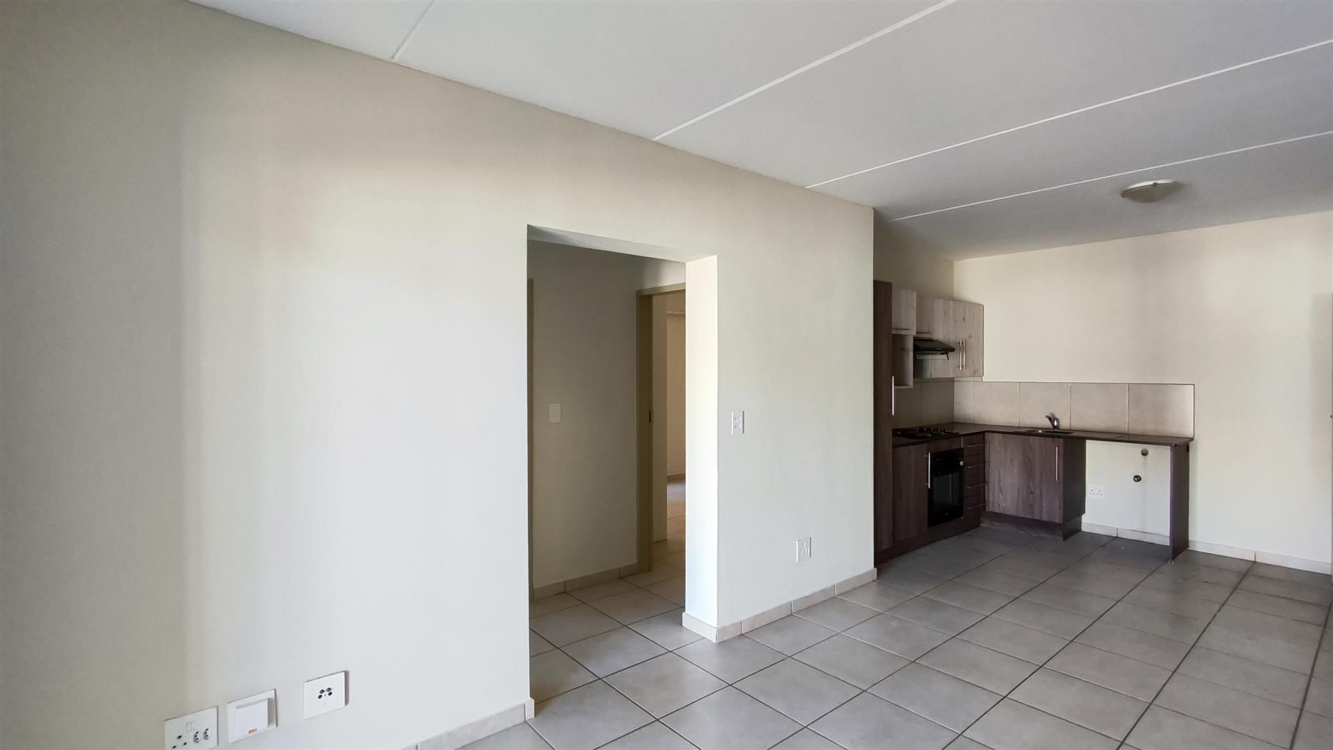 Neat 2 Bedroom Unit with Pool in Secure Complex