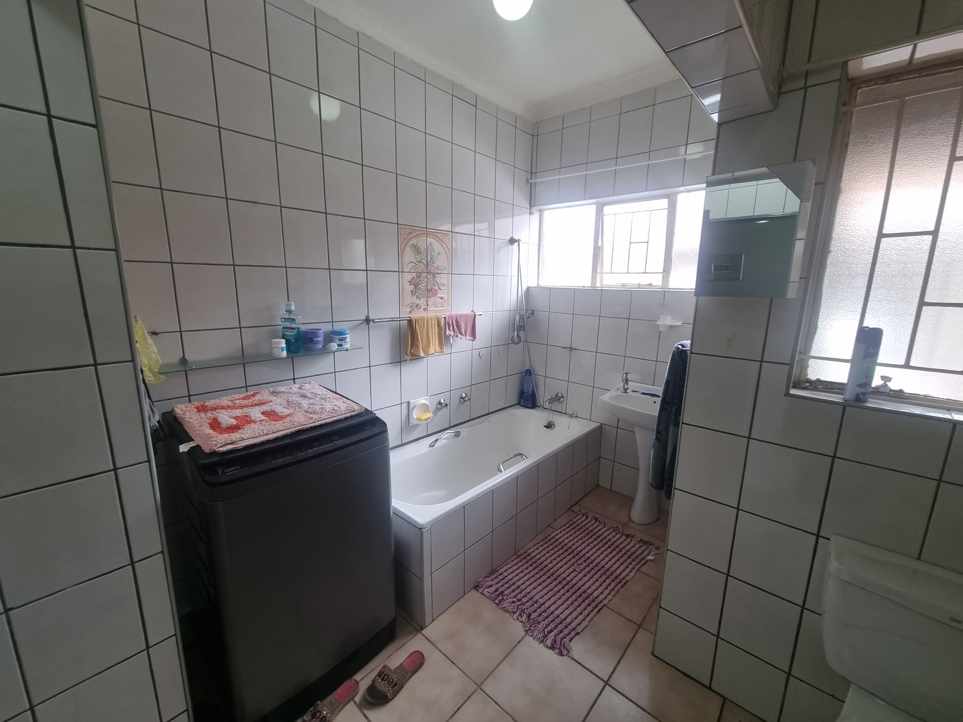 House For Sale in Dersley, Springs