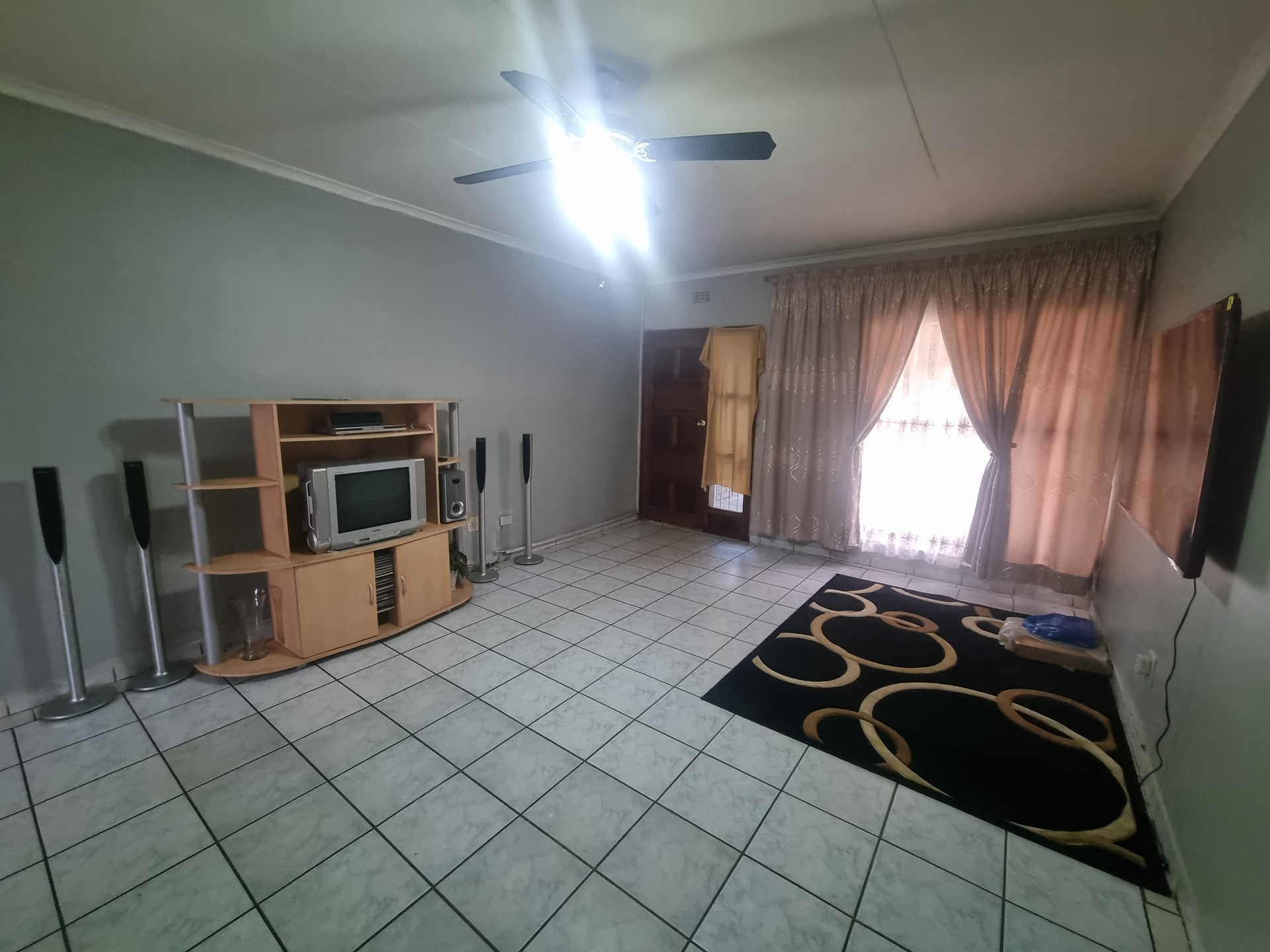 House For Sale in Dersley, Springs