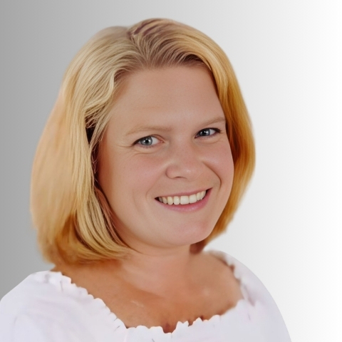 Debbie  Vincent