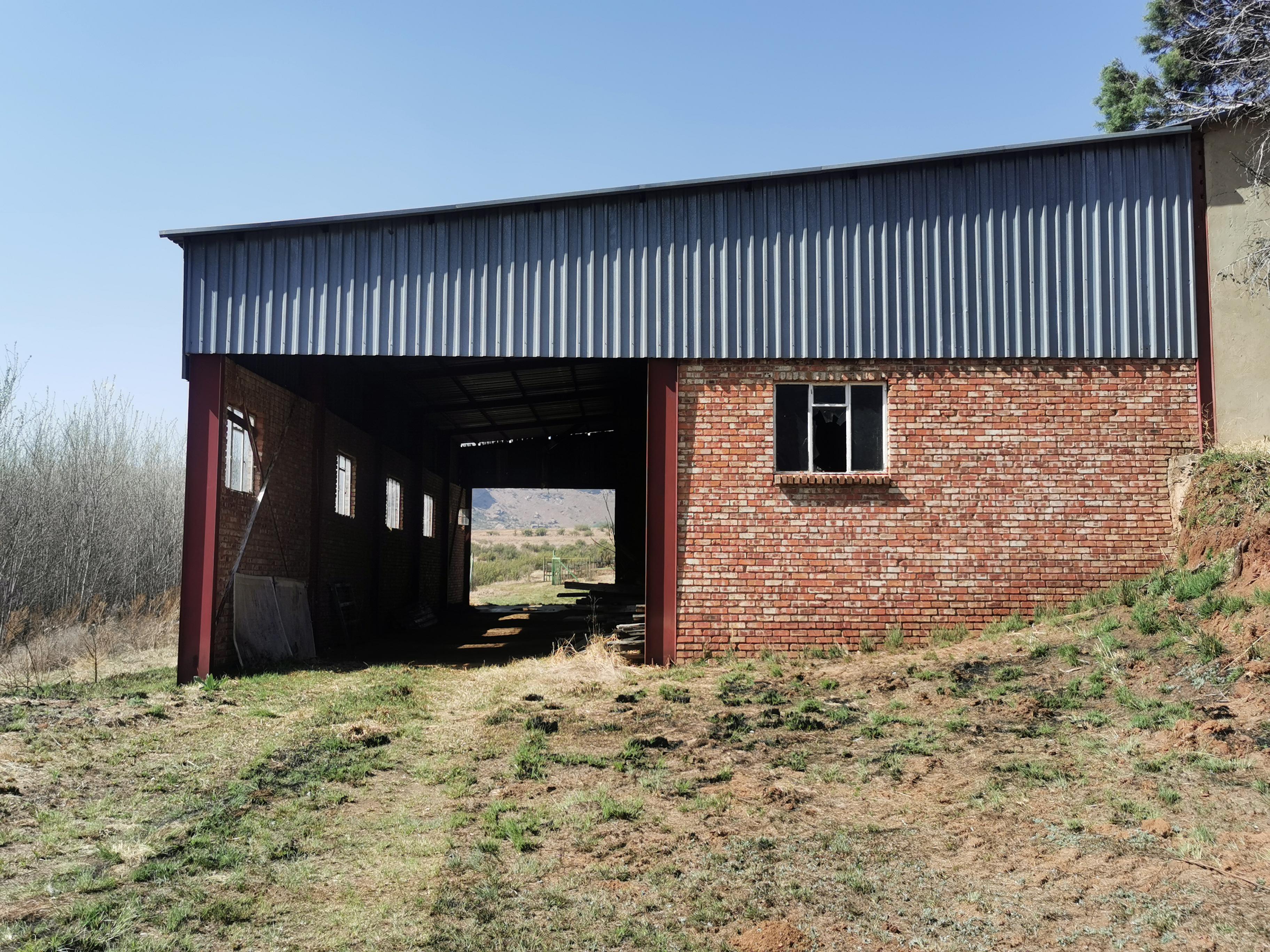 392m² EXCITING DIVERSE INCOME FARMING ACTIVITY IN TOURISM MECCA OF CLARENS, FREE STATE, SOUTH AFRICA