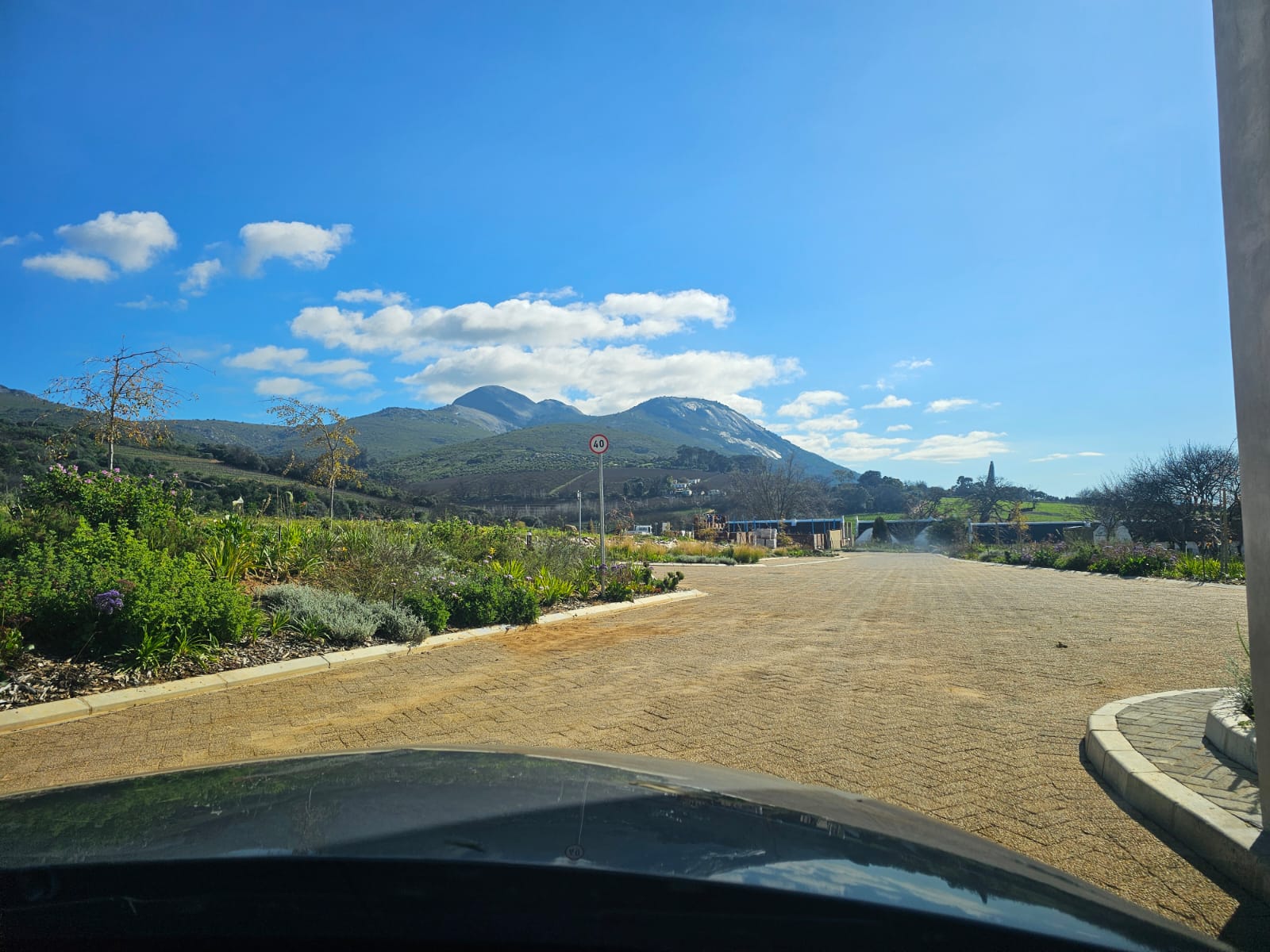 760m² Some addresses simply give you a home... others give you a lifestyle.