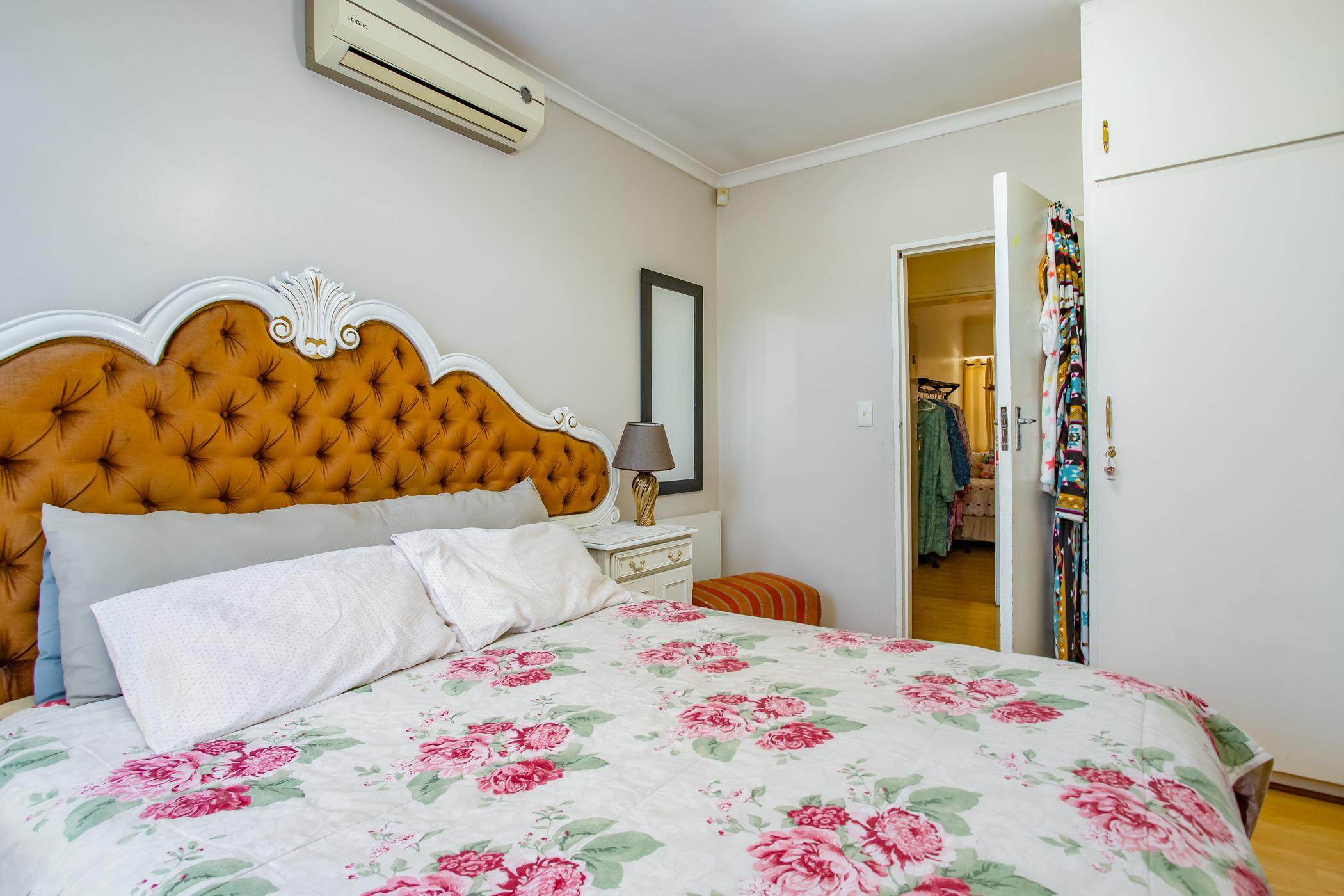 788m² We present a lovely, 4 Bedroom House