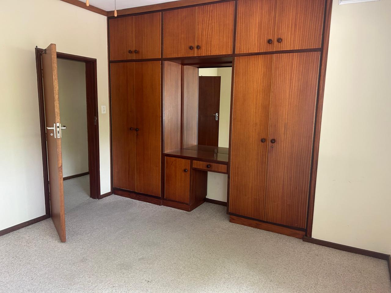 0m² Large family home to rent Short-term rental 4 months