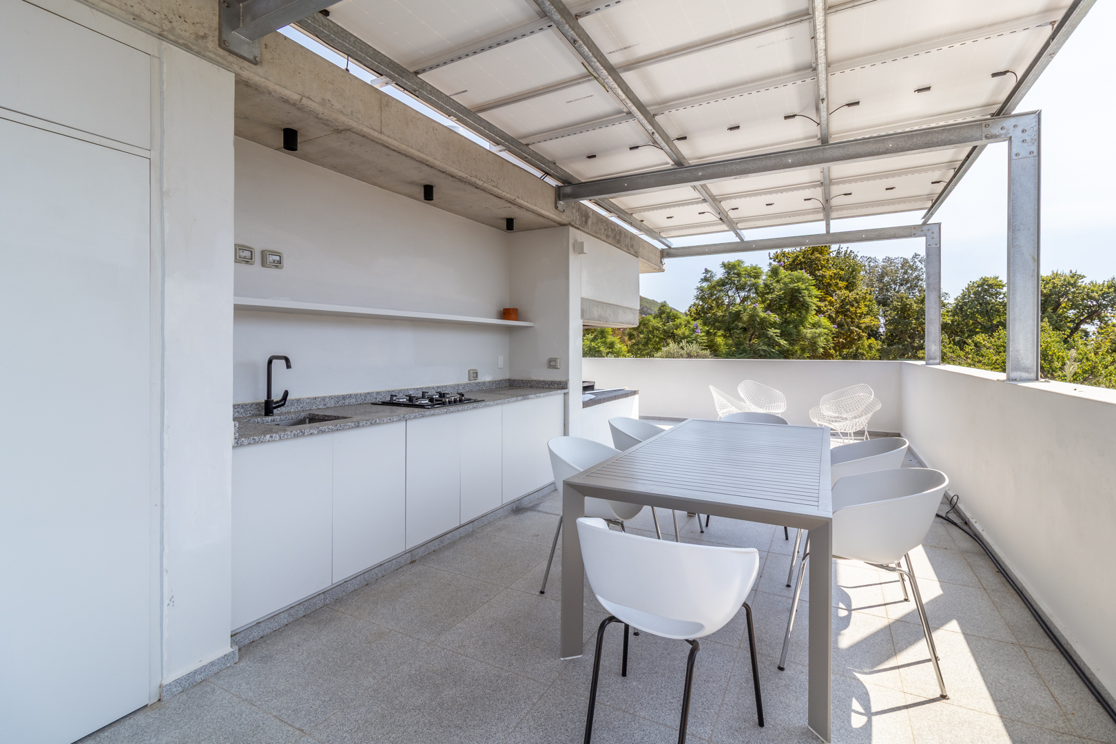 201m² A MASTERPIECE OF MODERN ELEGANCE , LUXURY & DESIGN