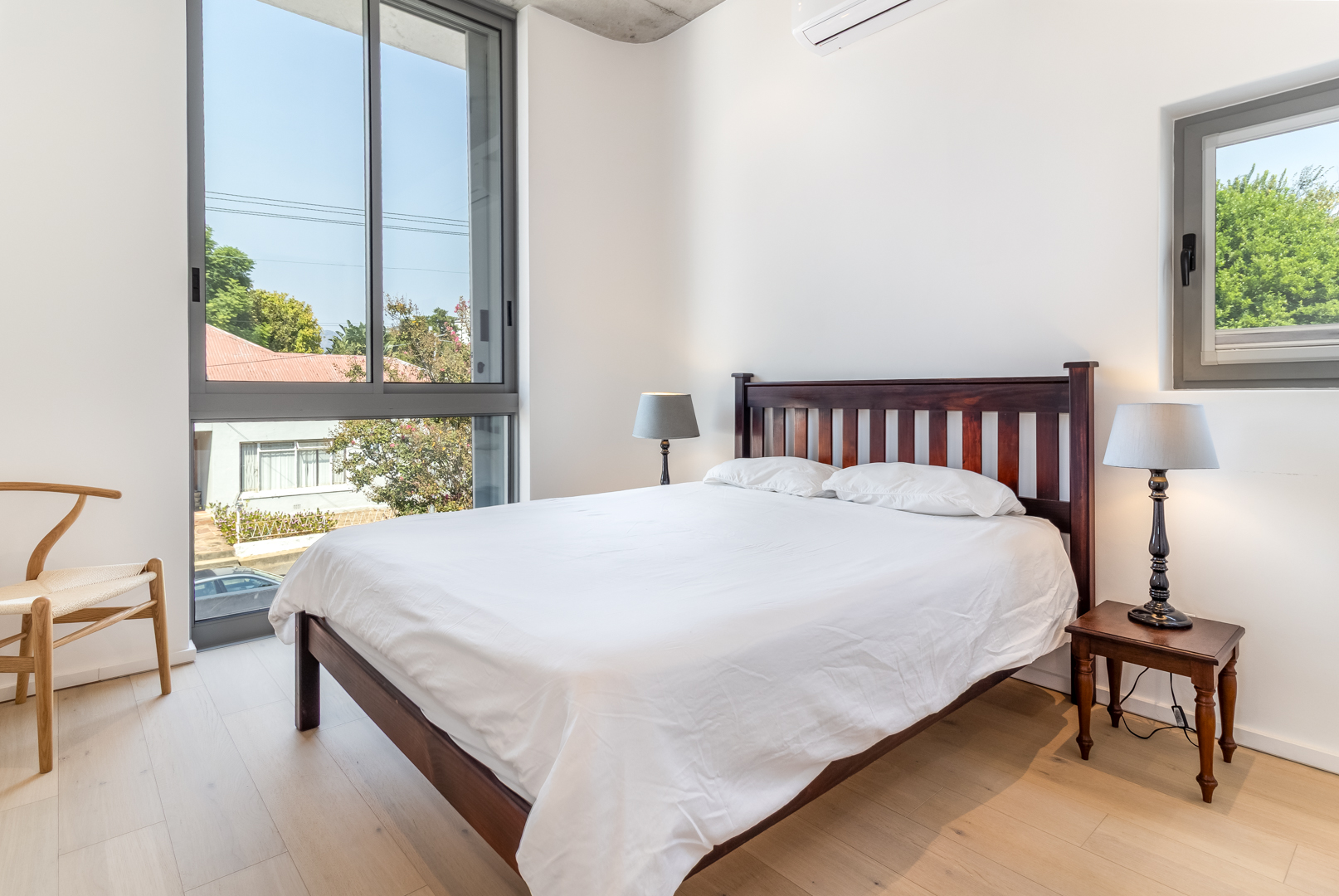 201m² A MASTERPIECE OF MODERN ELEGANCE , LUXURY & DESIGN