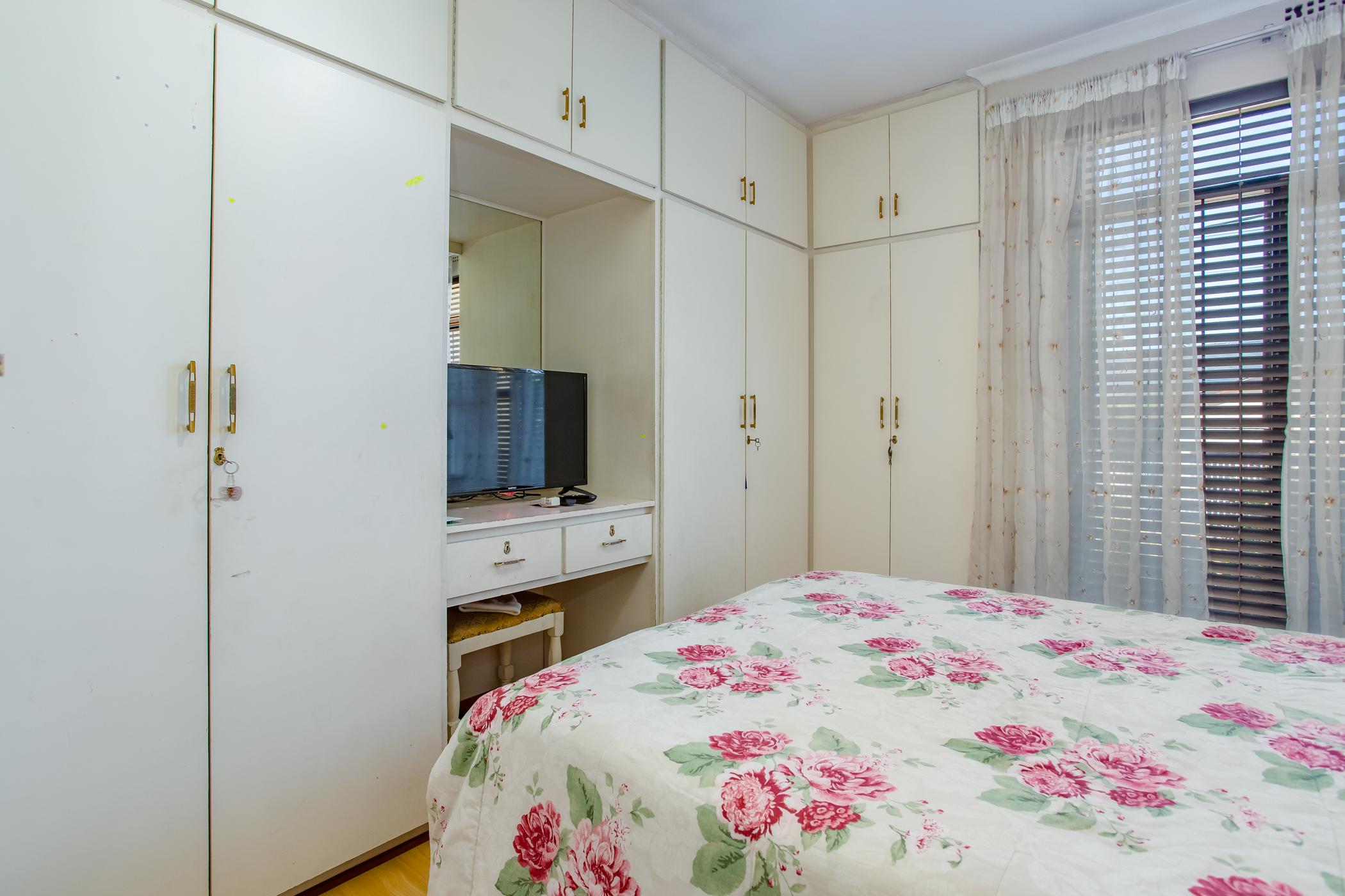 788m² We present a lovely, 4 Bedroom House