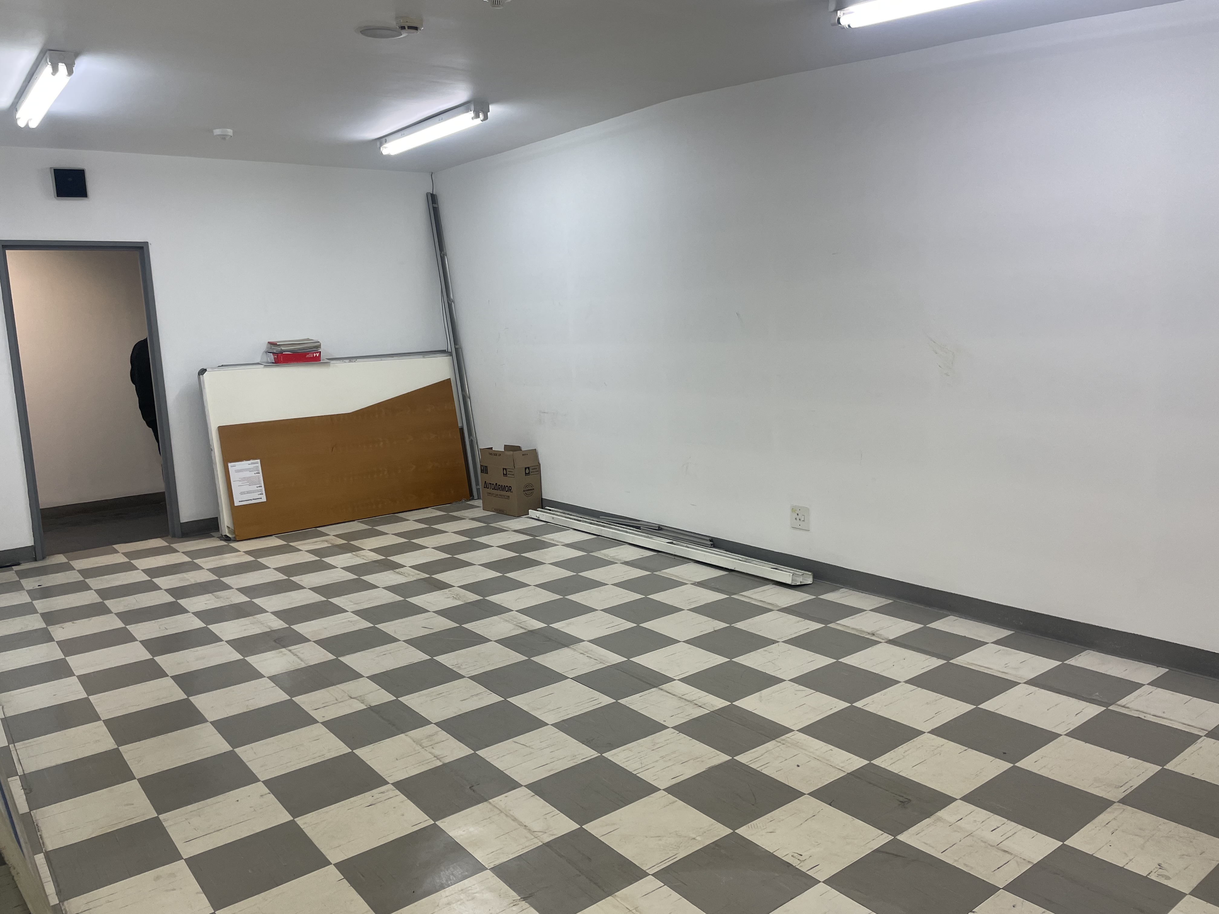 0m² Commercial/Retail/Warehouse or Light Industrial space