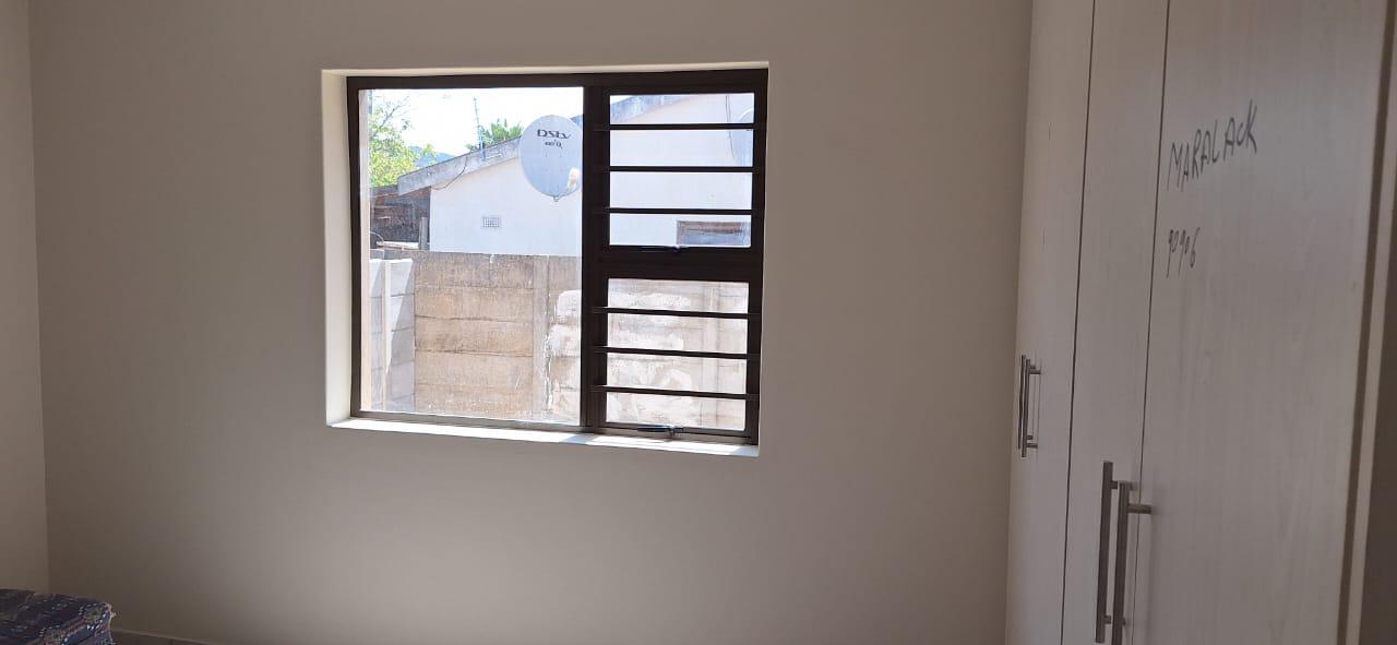 251m² PRICE NEGOTIABLE