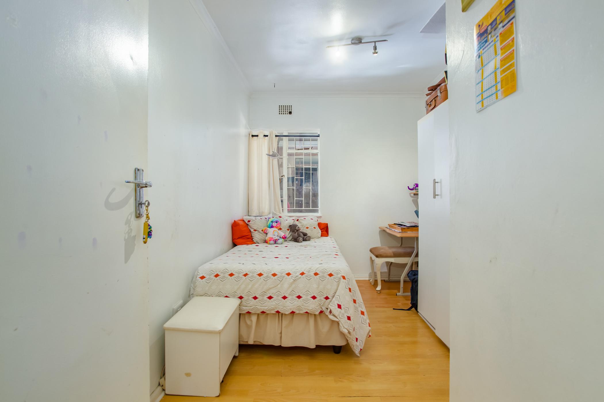 788m² We present a lovely, 4 Bedroom House