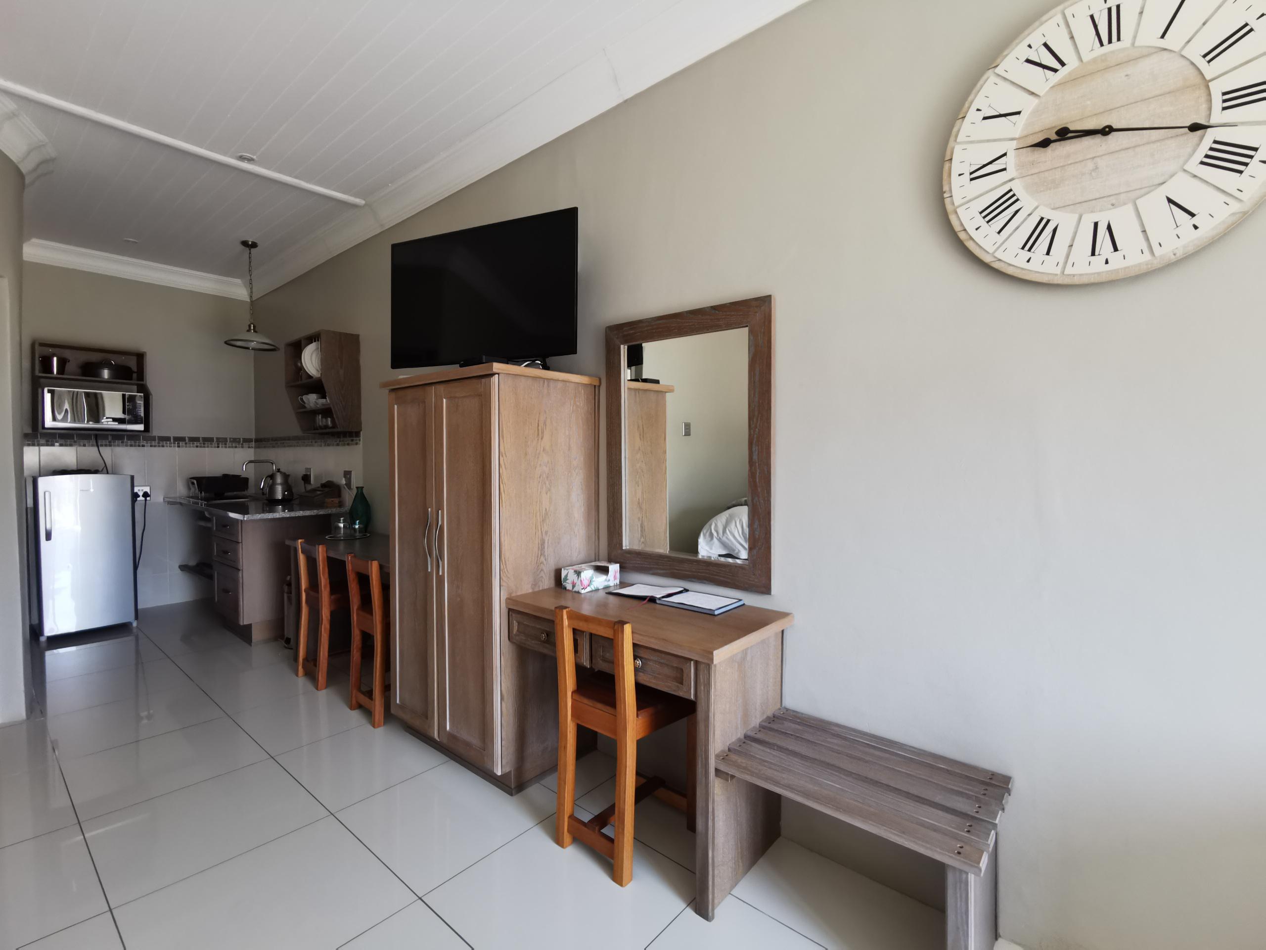 392m² EXCITING DIVERSE INCOME FARMING ACTIVITY IN TOURISM MECCA OF CLARENS, FREE STATE, SOUTH AFRICA