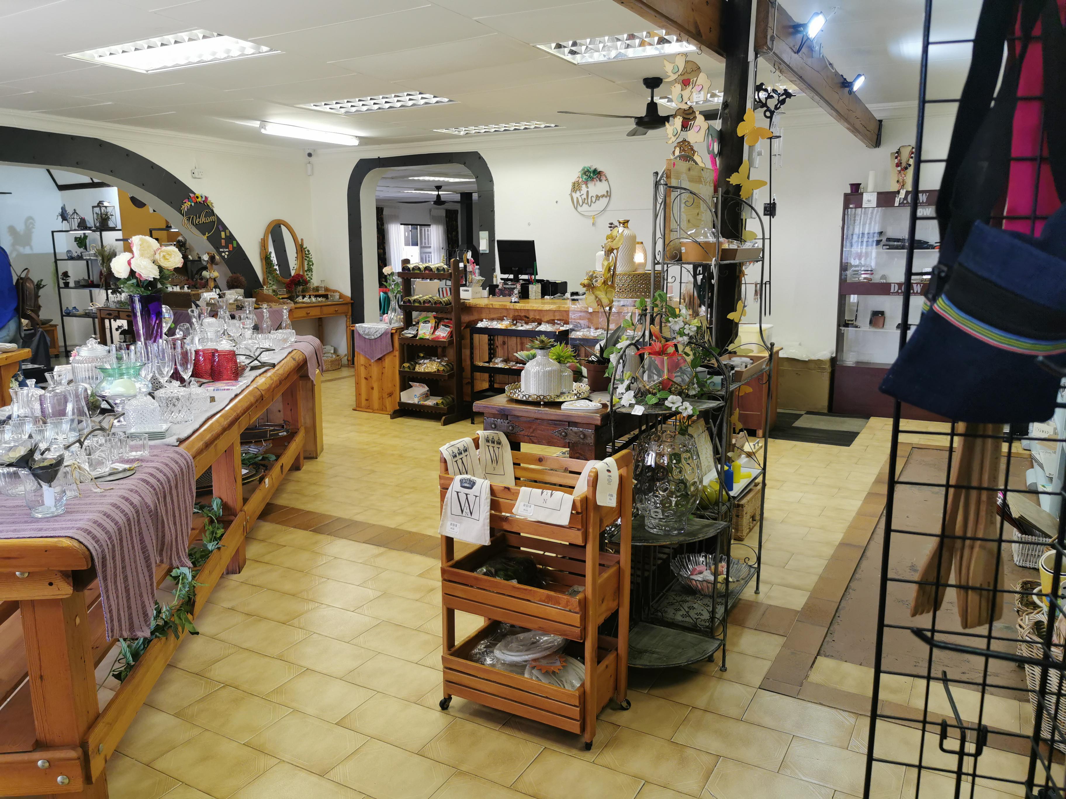 392m² EXCITING DIVERSE INCOME FARMING ACTIVITY IN TOURISM MECCA OF CLARENS, FREE STATE, SOUTH AFRICA