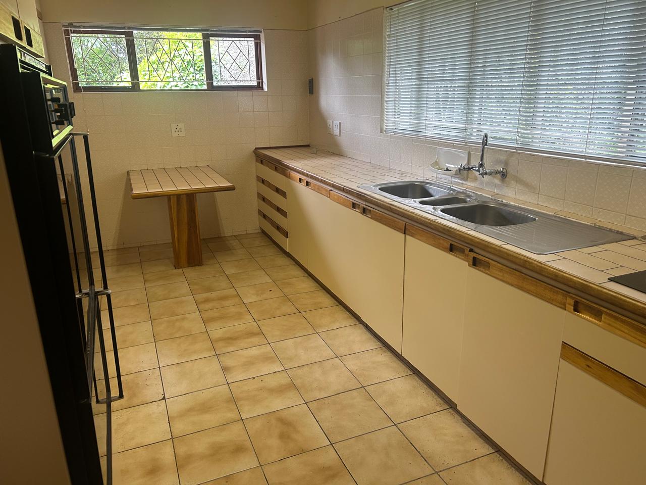 0m² Large family home to rent Short-term rental 4 months