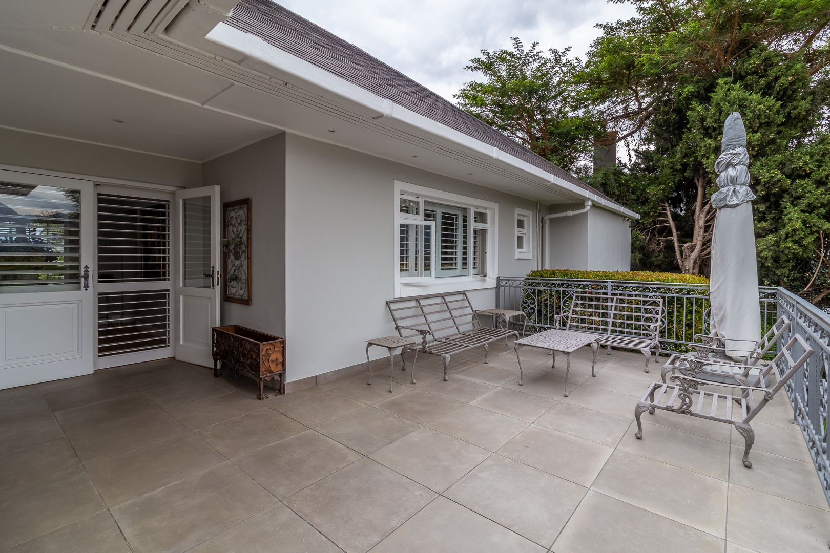 1159m² Exclusive Residence Offering Luxury, Security & Lifestyle