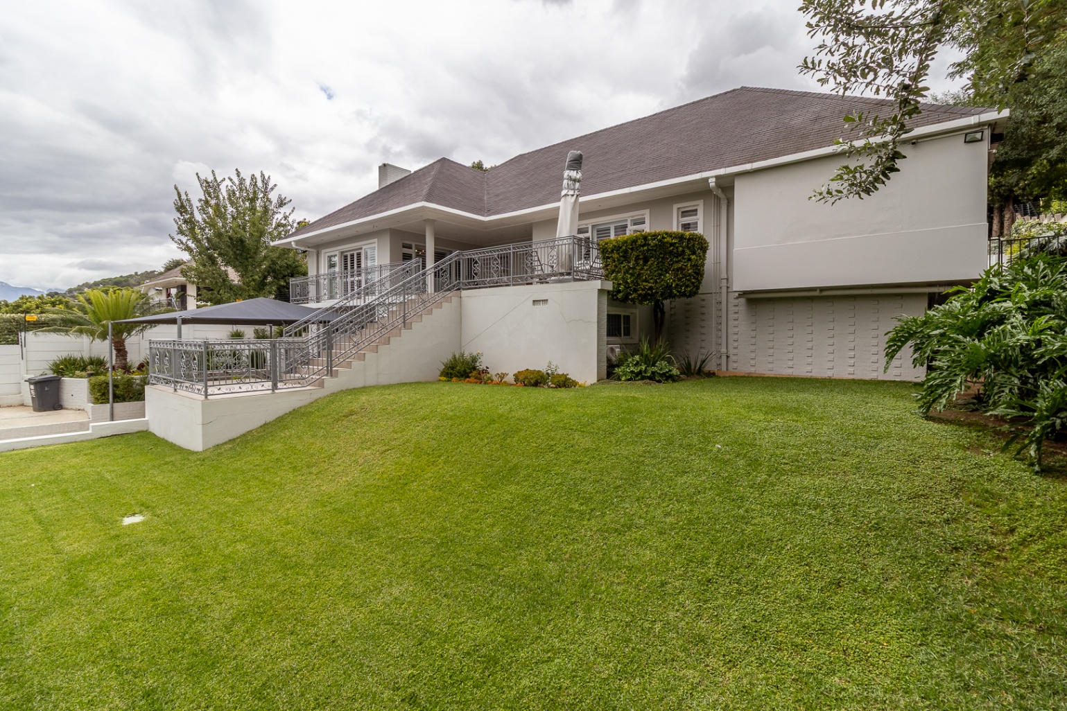 1159m² Exclusive Residence Offering Luxury, Security & Lifestyle