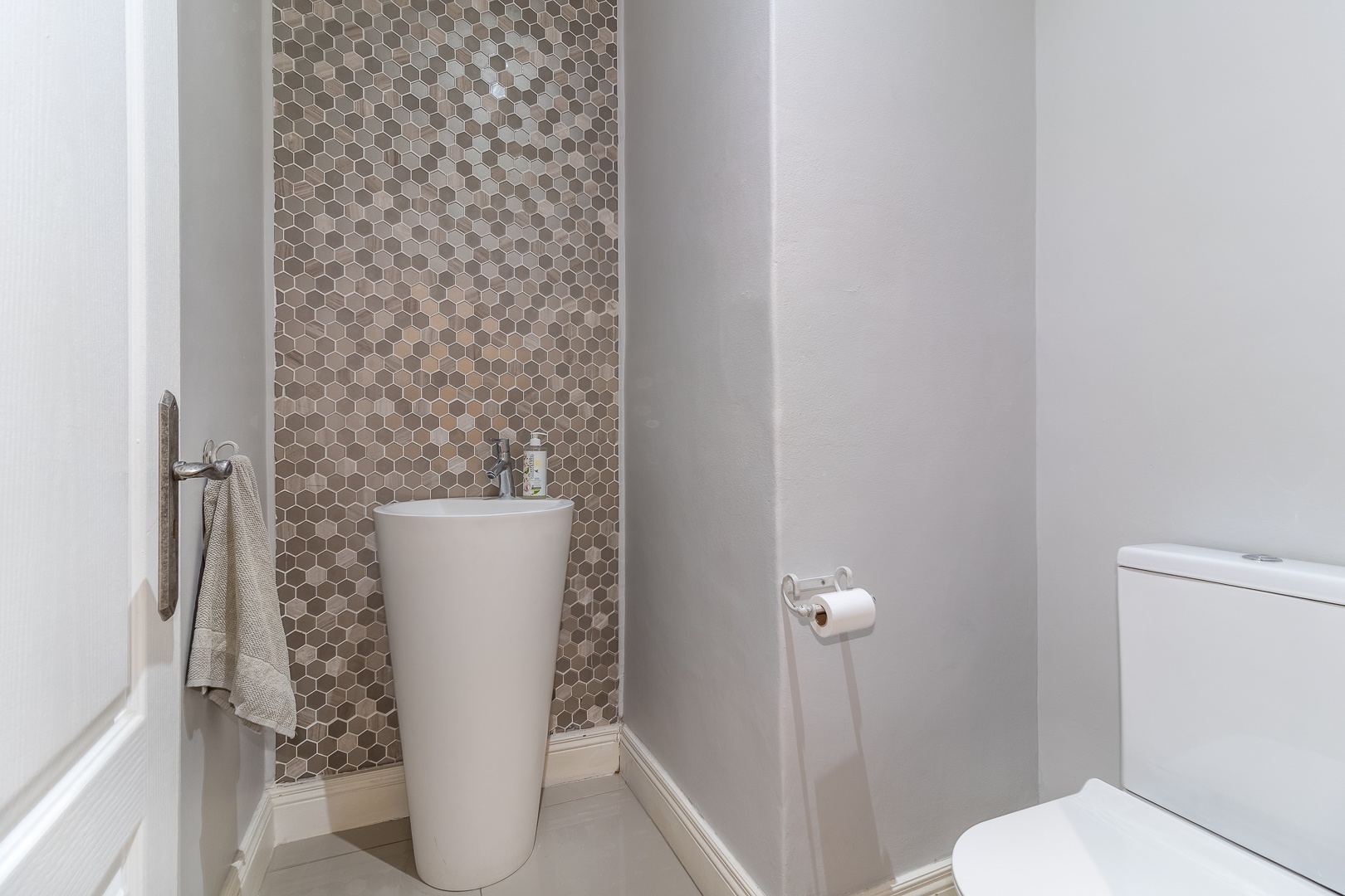 1159m² Exclusive Residence Offering Luxury, Security & Lifestyle