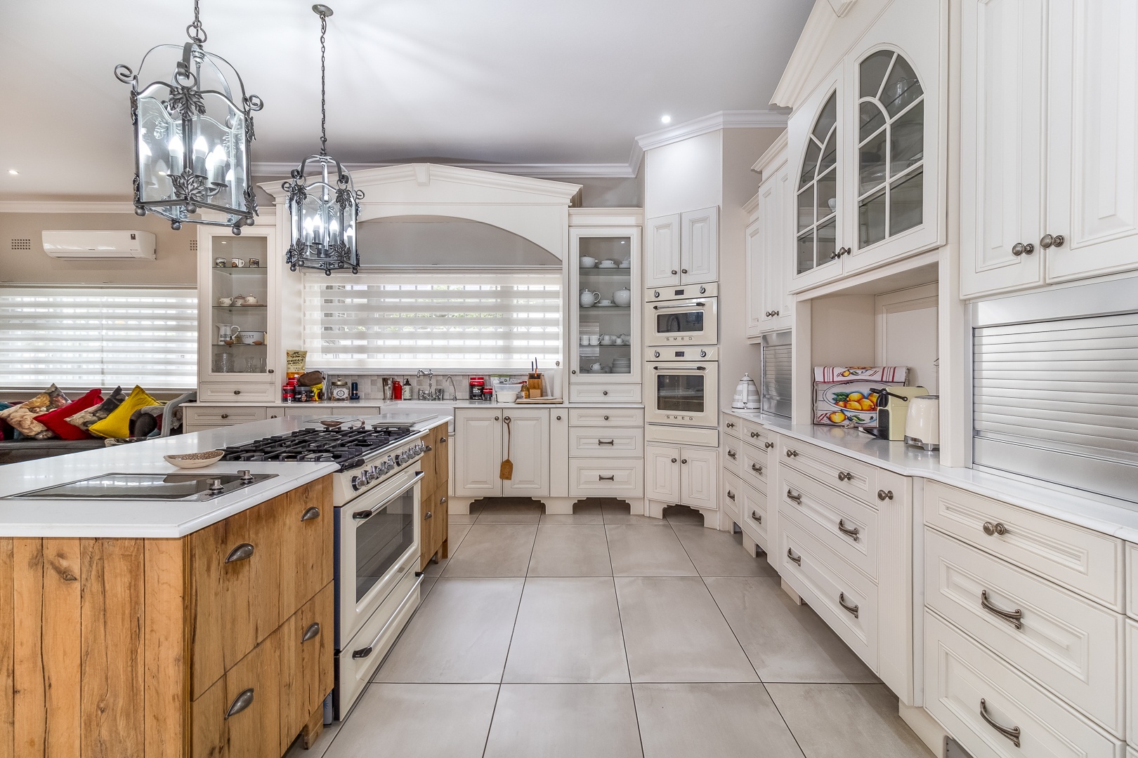 1159m² Exclusive Residence Offering Luxury, Security & Lifestyle