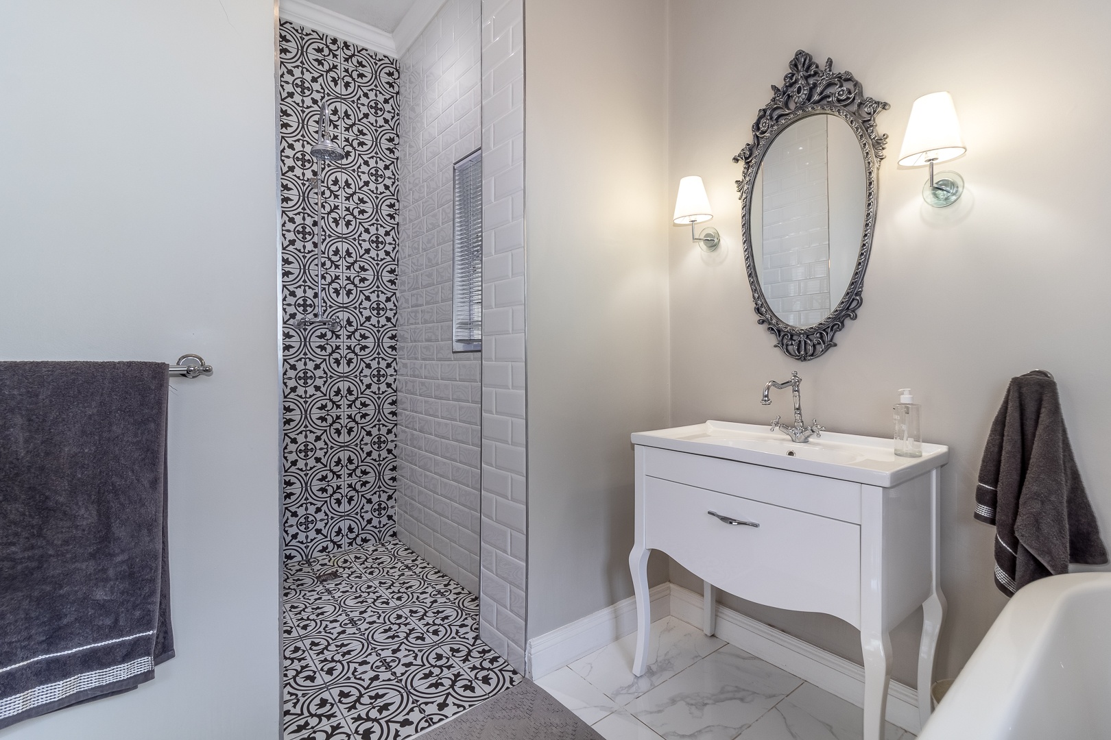 1159m² Exclusive Residence Offering Luxury, Security & Lifestyle