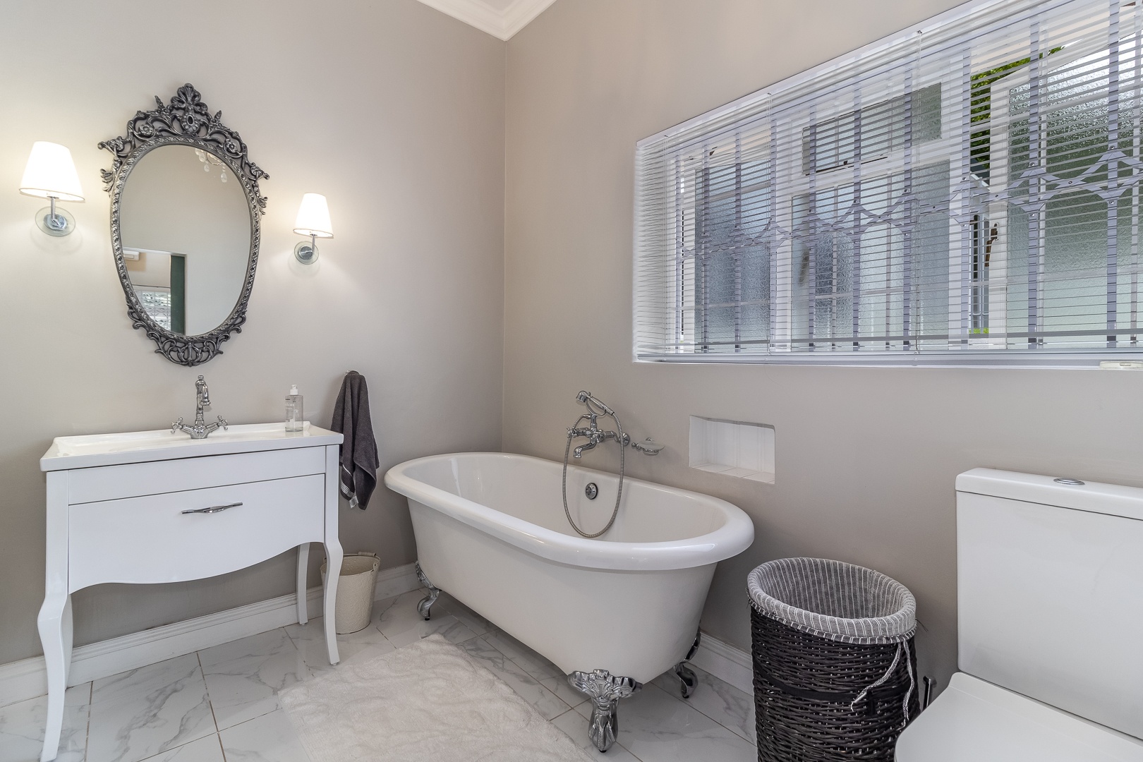 1159m² Exclusive Residence Offering Luxury, Security & Lifestyle