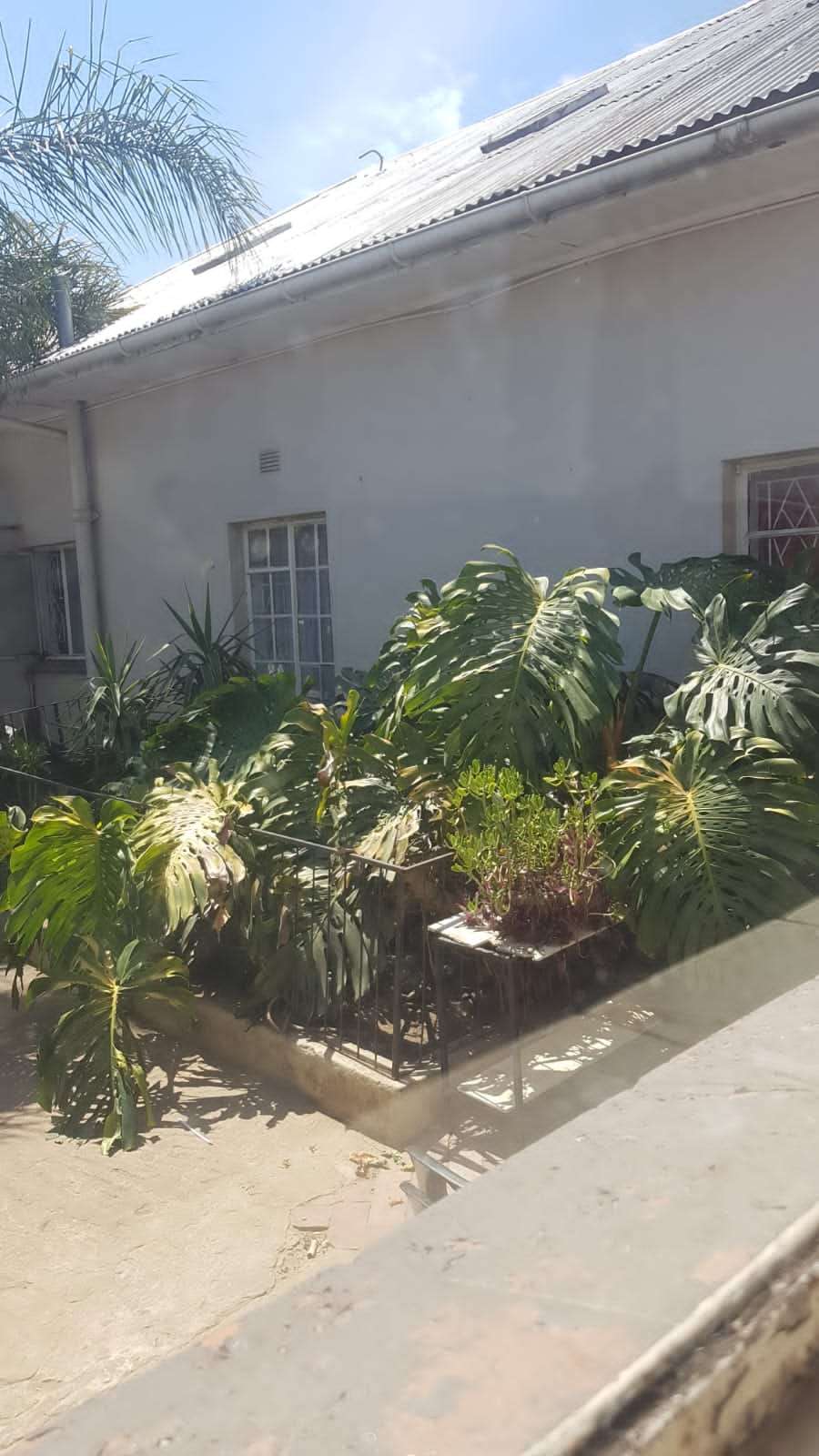 1027m² Spacious Dual-Living Property for Sale in Charleston Hill, Paarl