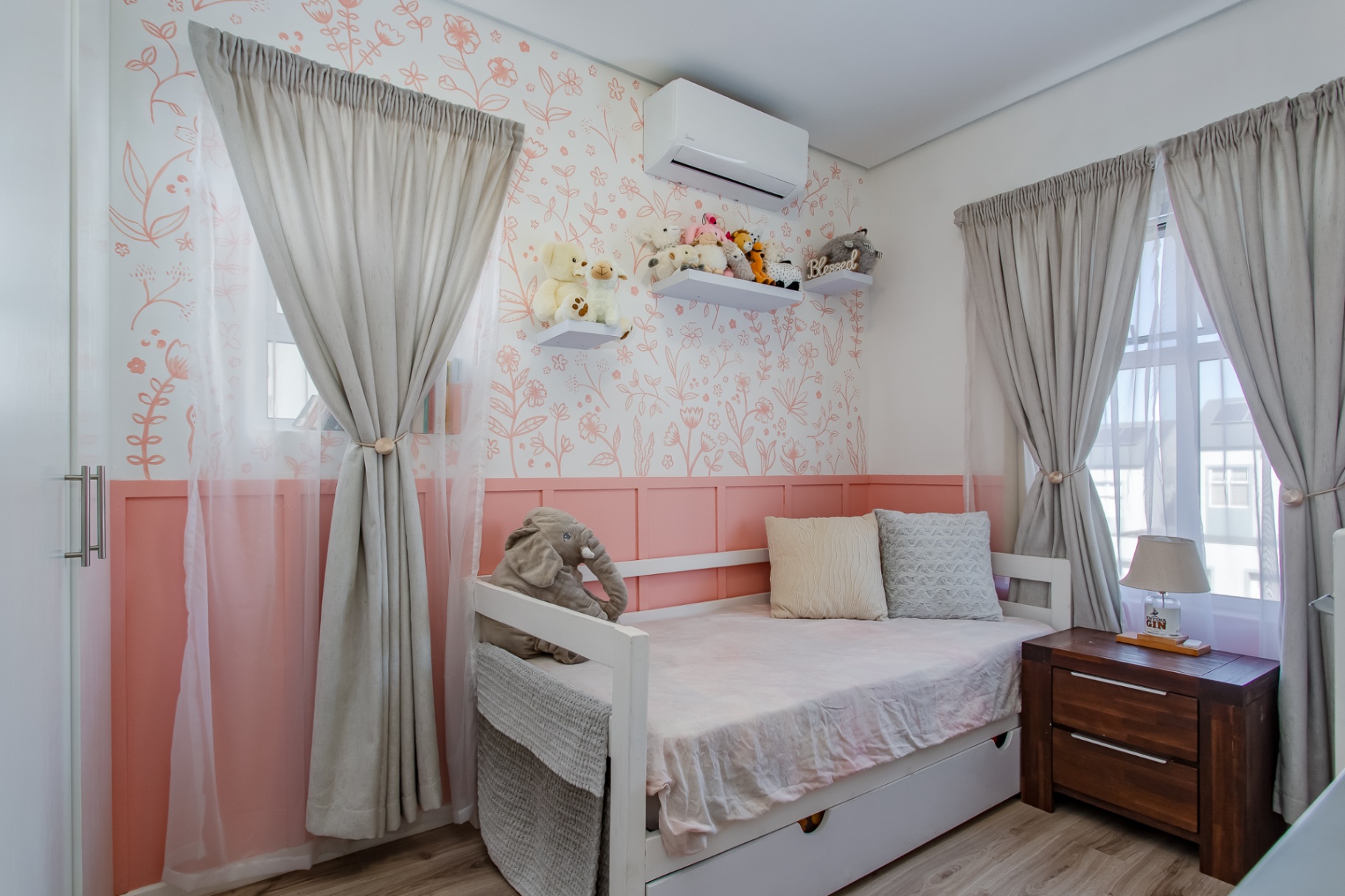 0m² 2-Bedroom Duplex Townhouse to Rent in Honeydew Security Estate