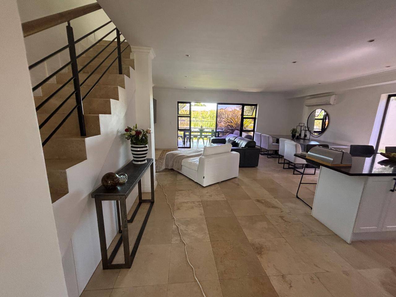 0m² 4-Bedroom Lodge | Pearl Valley