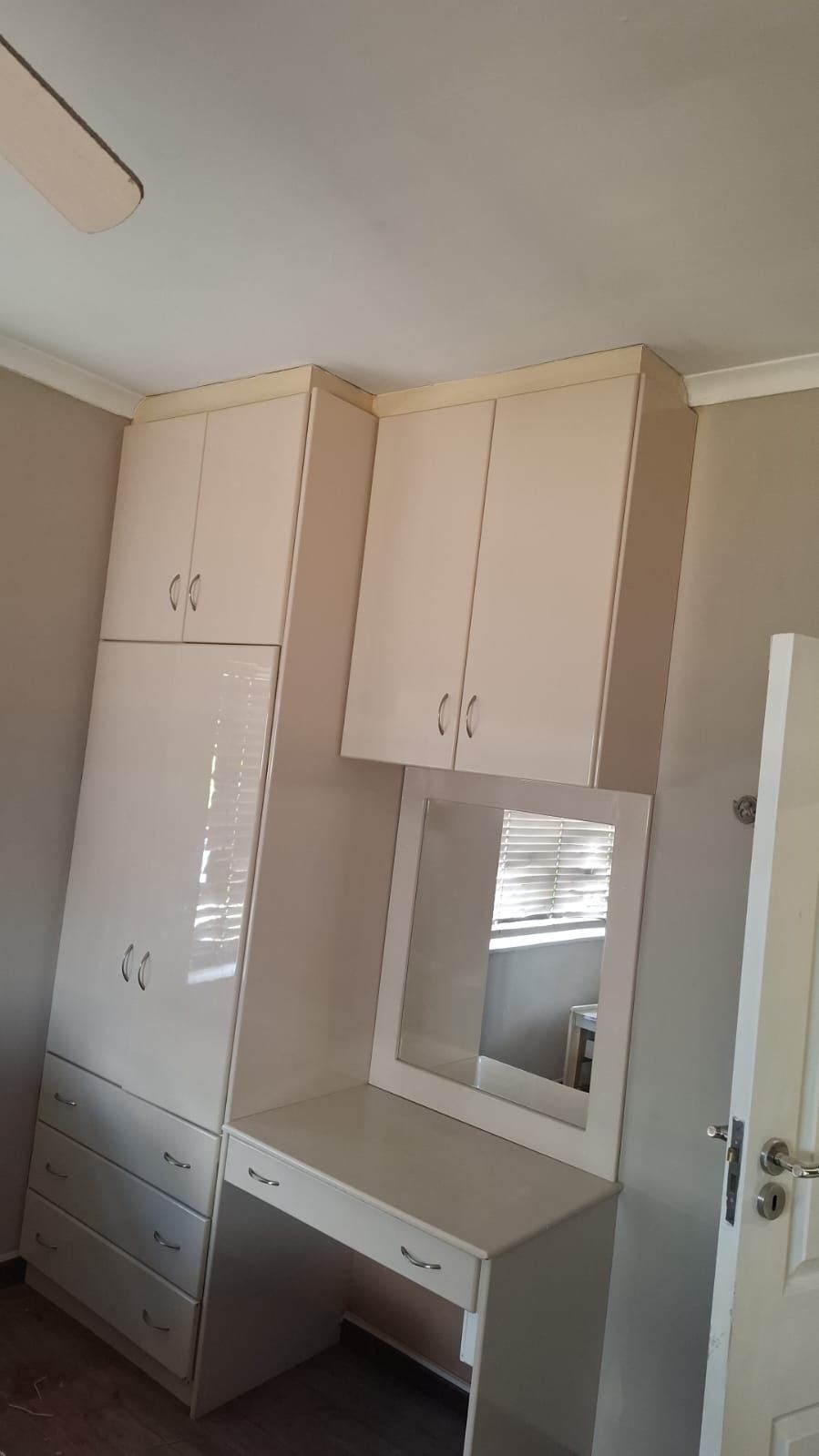 0m² Newly Renovated 3-Bedroom Family Home To Rent