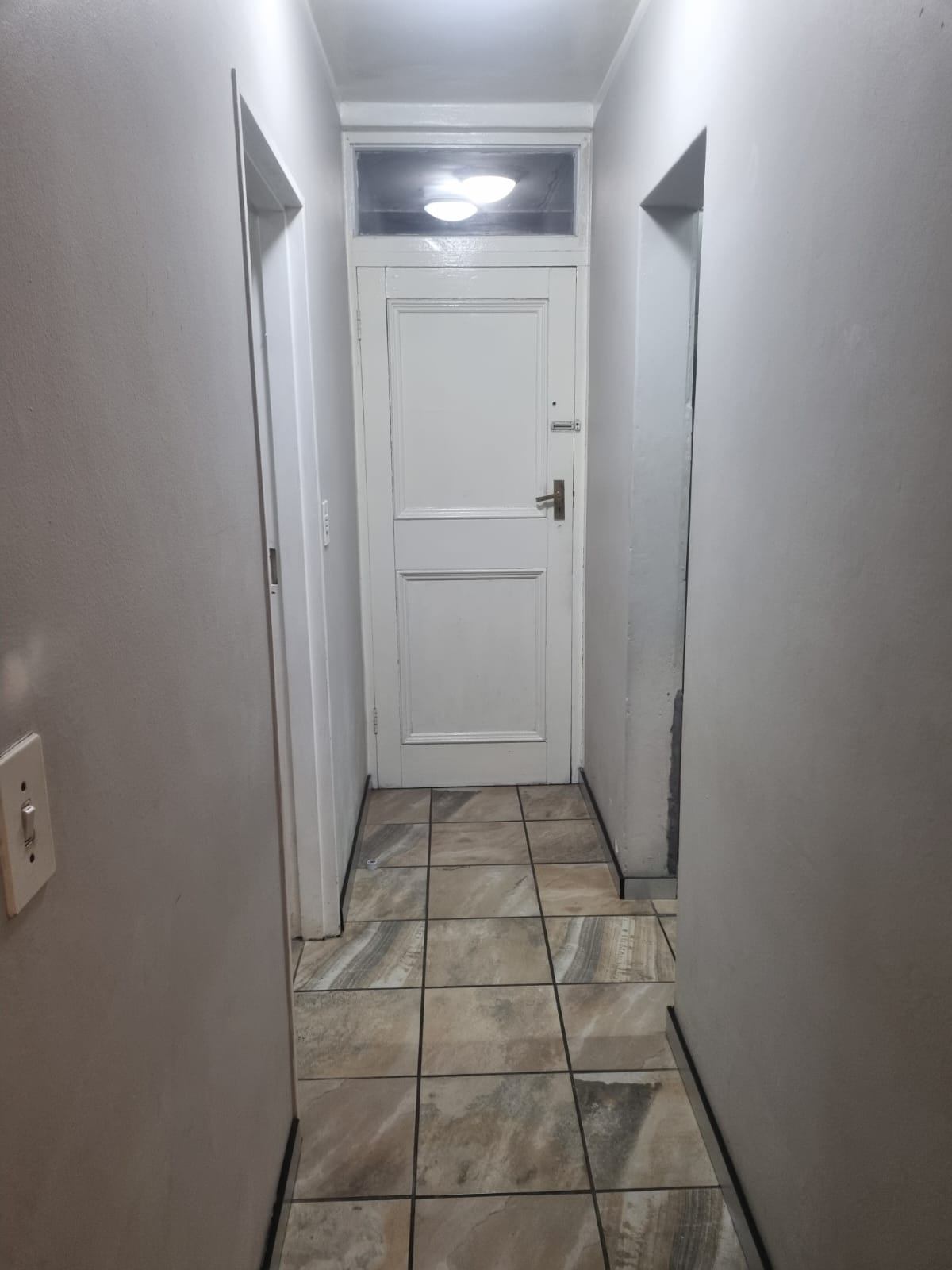 0m² Modern 1-Bedroom Apartment to Rent in Bergsig Complex