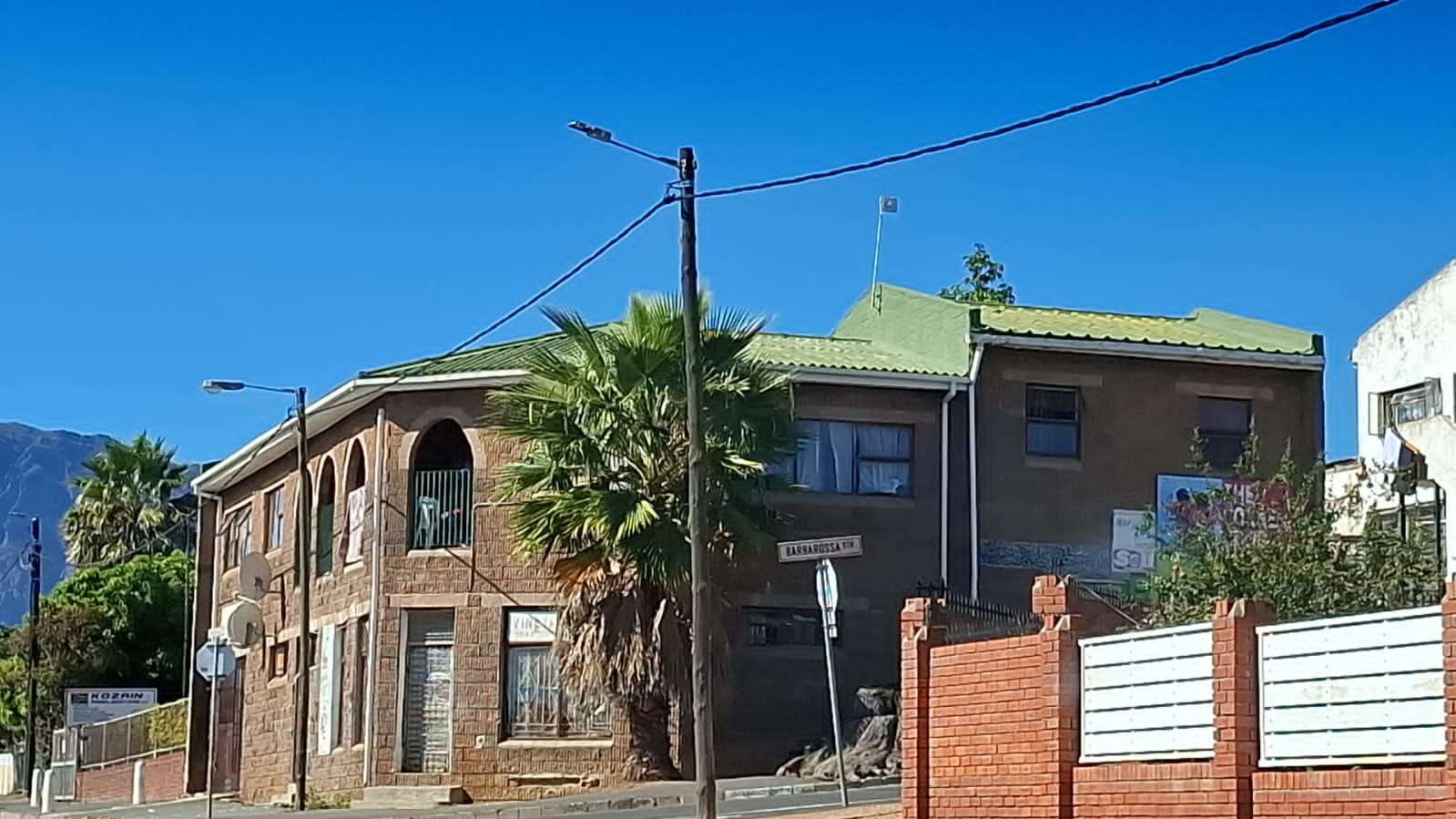 736m² Exceptional mixed-use investment opportunity in Paarl.