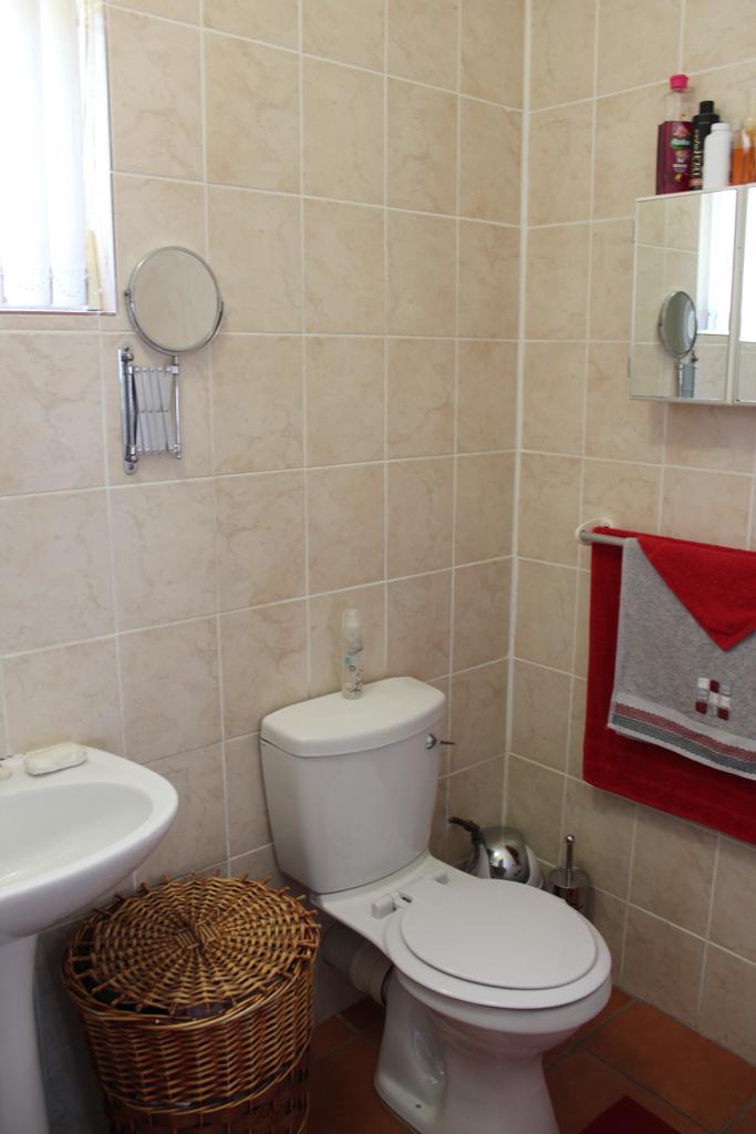 0m² 1-Bedroom Garden Cottage 