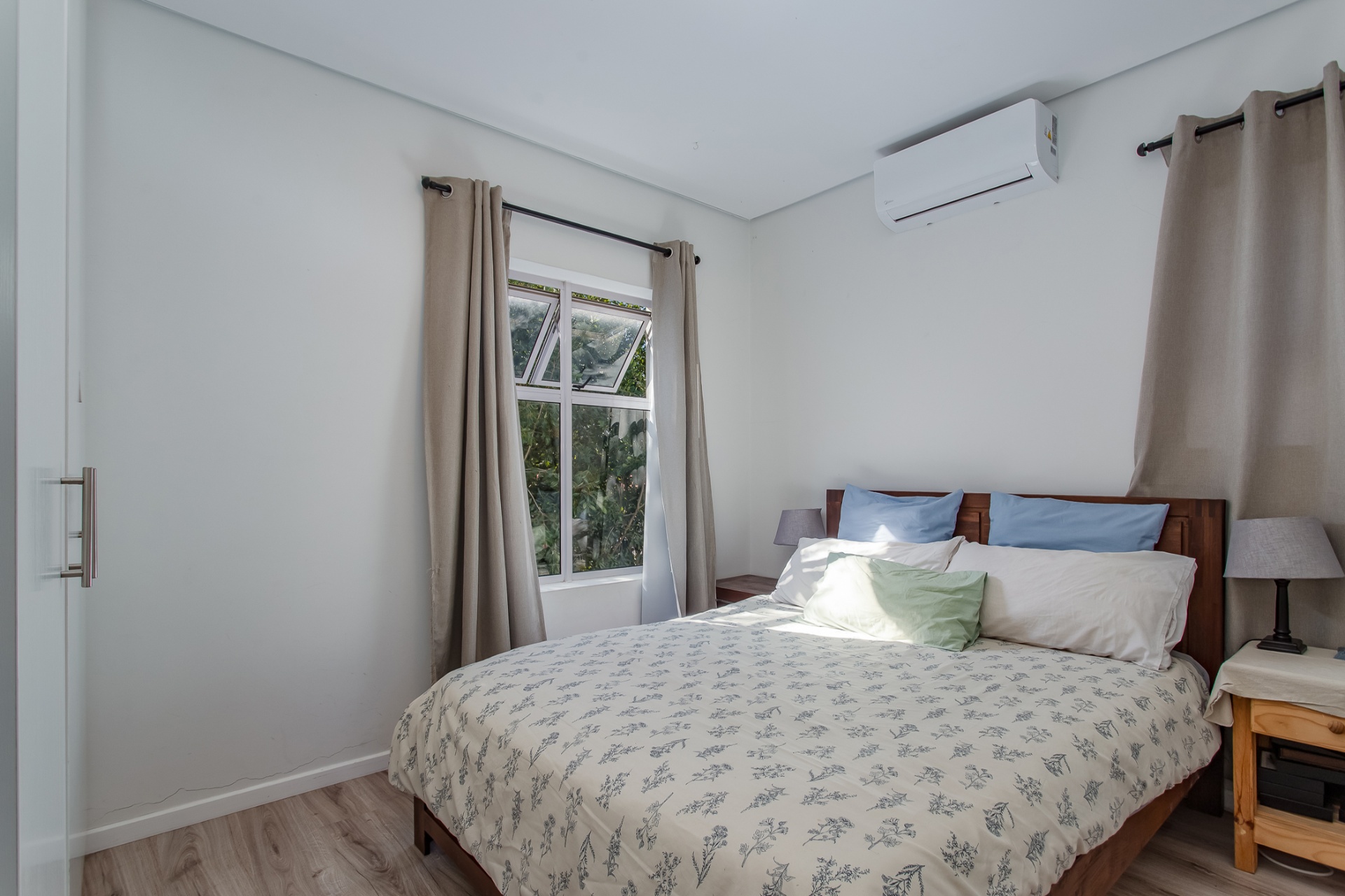 0m² 2-Bedroom Duplex Townhouse to Rent in Honeydew Security Estate