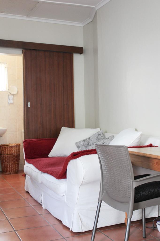 0m² 1-Bedroom Garden Cottage 