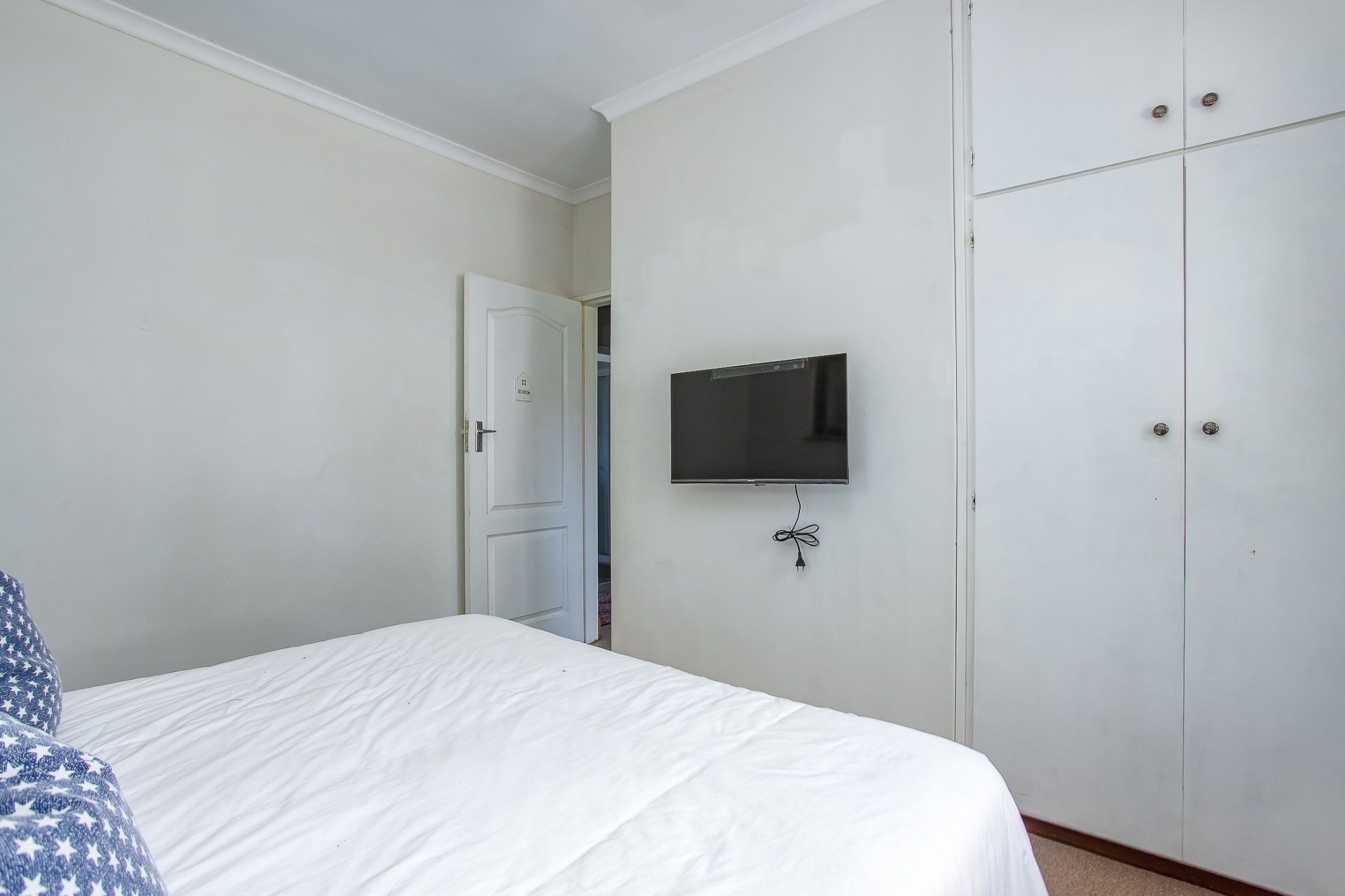 626m² Short-term rental - Property is For Sale